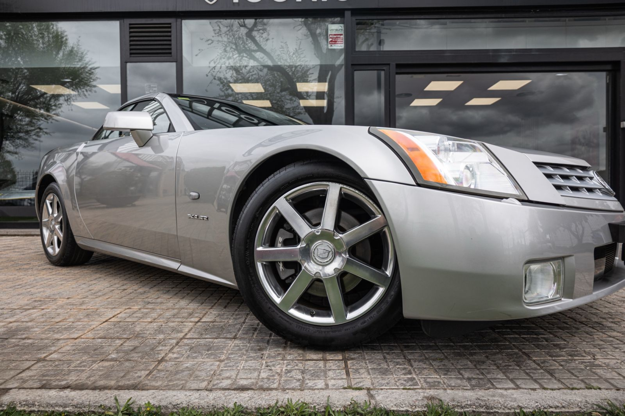 CADILLAC XLR