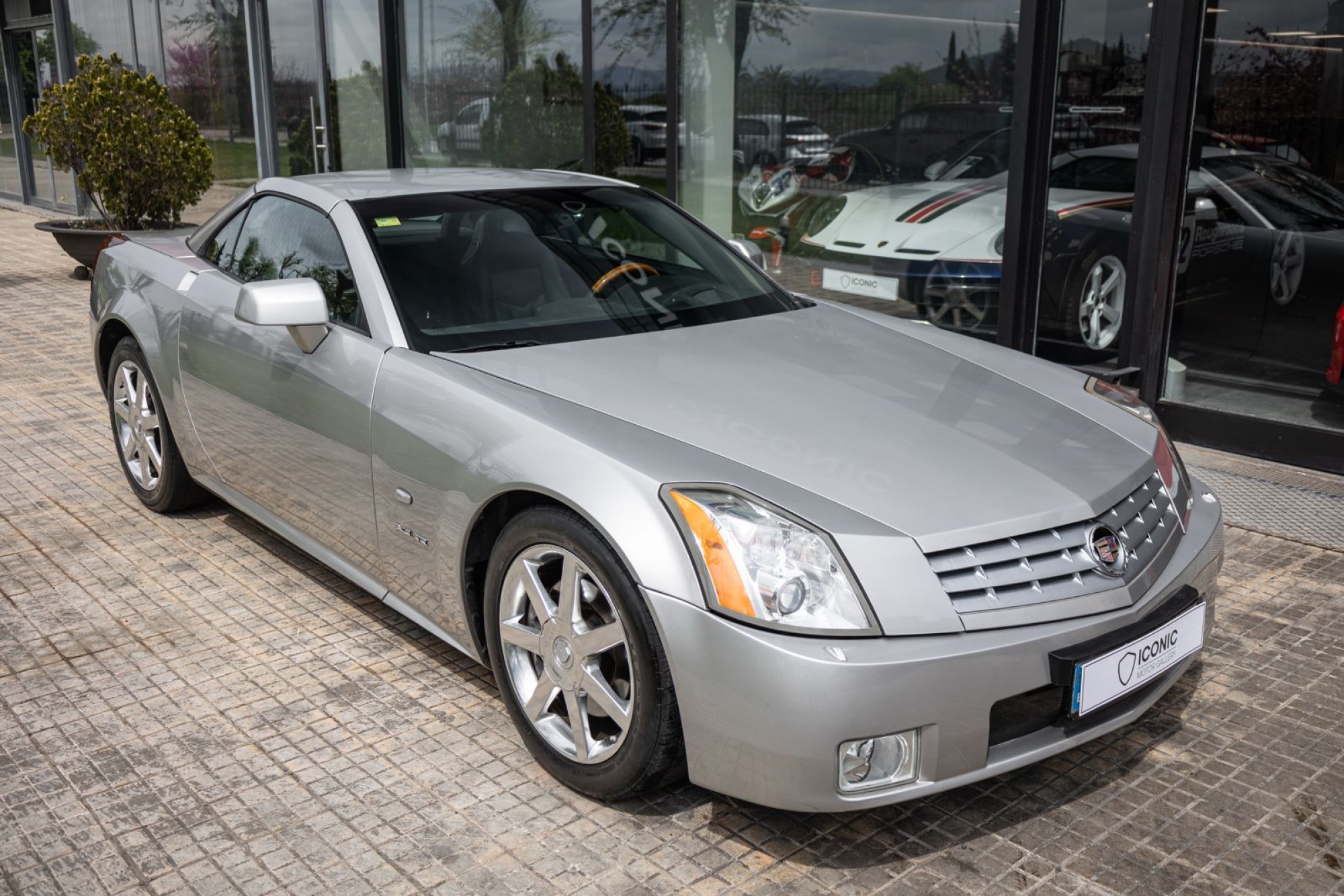 CADILLAC XLR