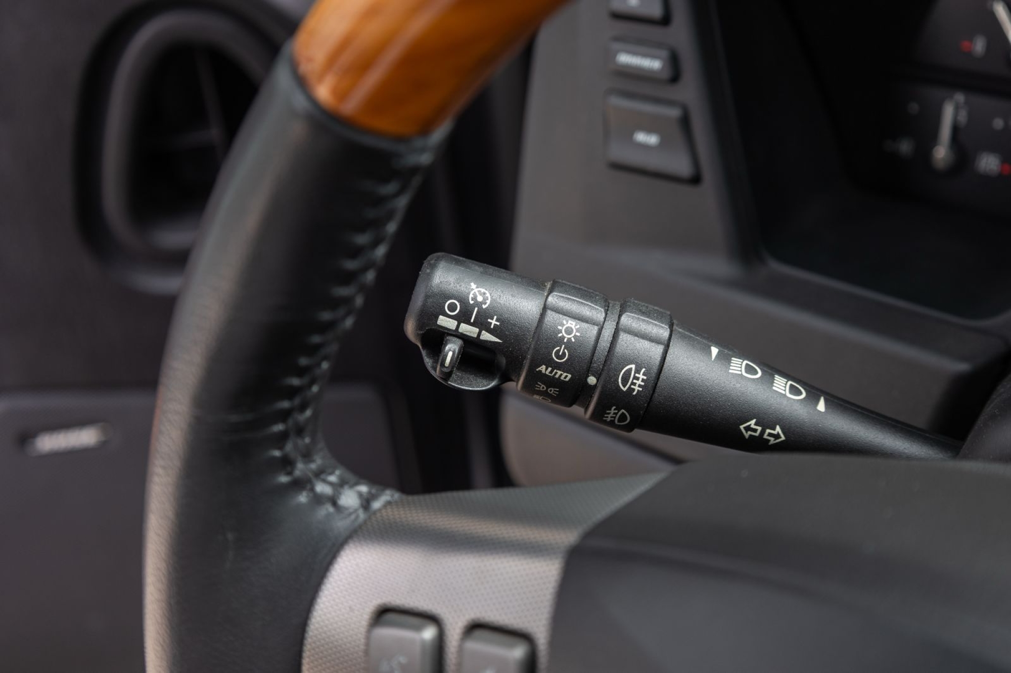 CADILLAC XLR