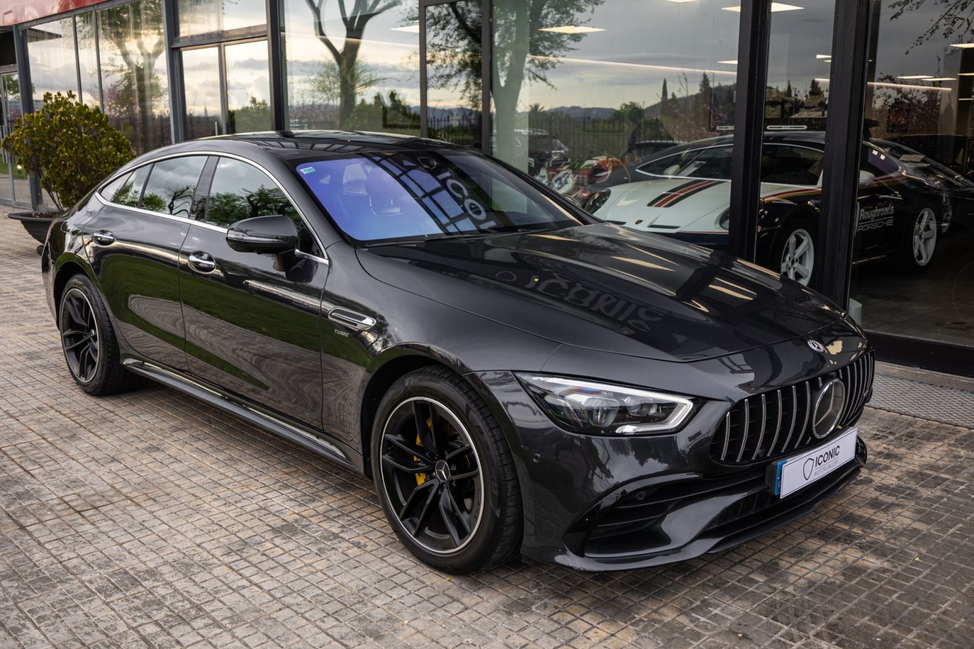 MERCEDES-BENZ AMG GT 43
