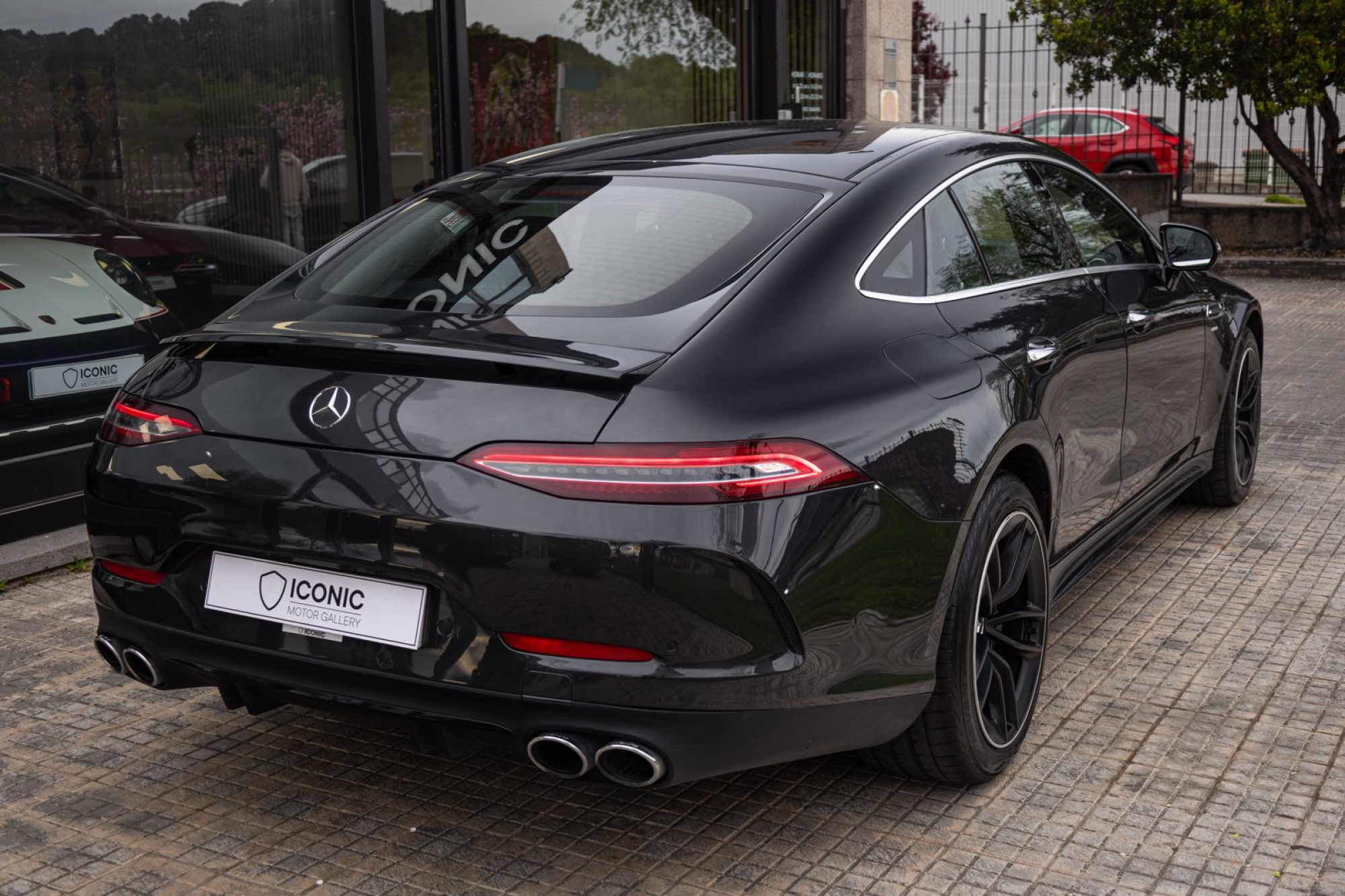 MERCEDES-BENZ AMG GT 43