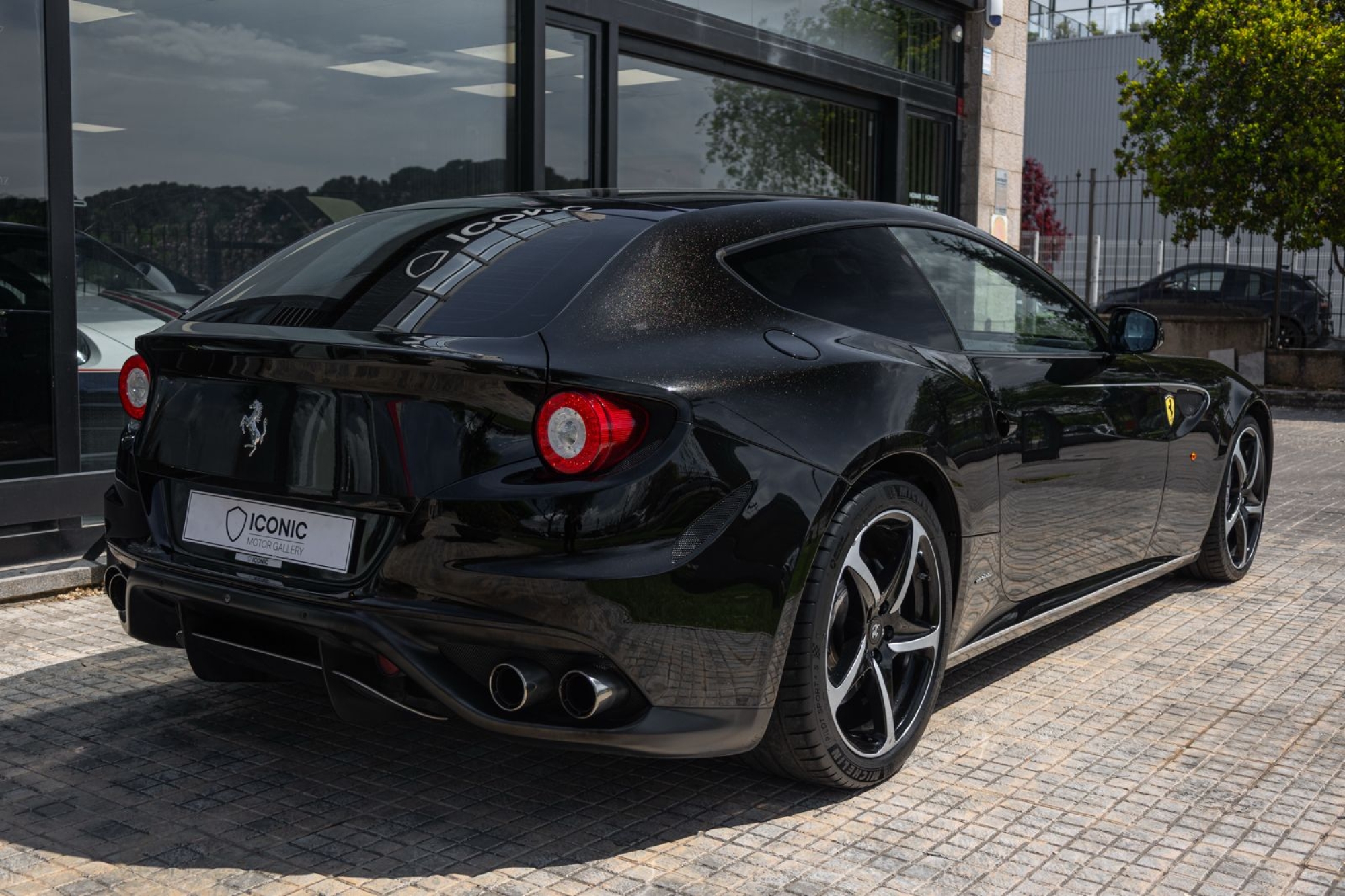 FERRARI FF TAILOR MADE