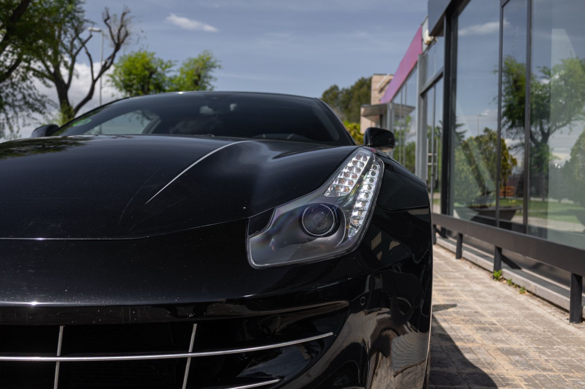 FERRARI FF TAILOR MADE