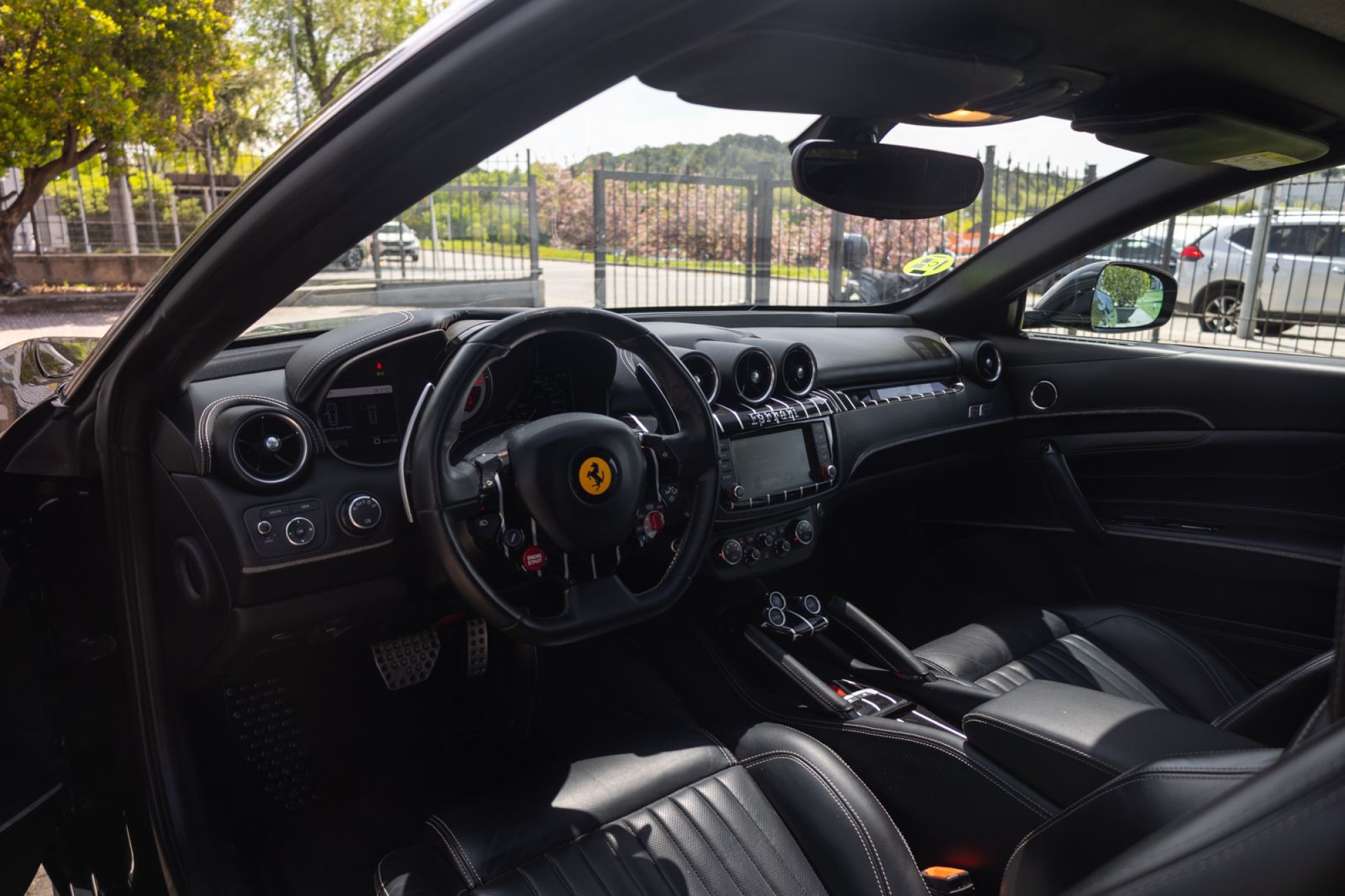 FERRARI FF TAILOR MADE