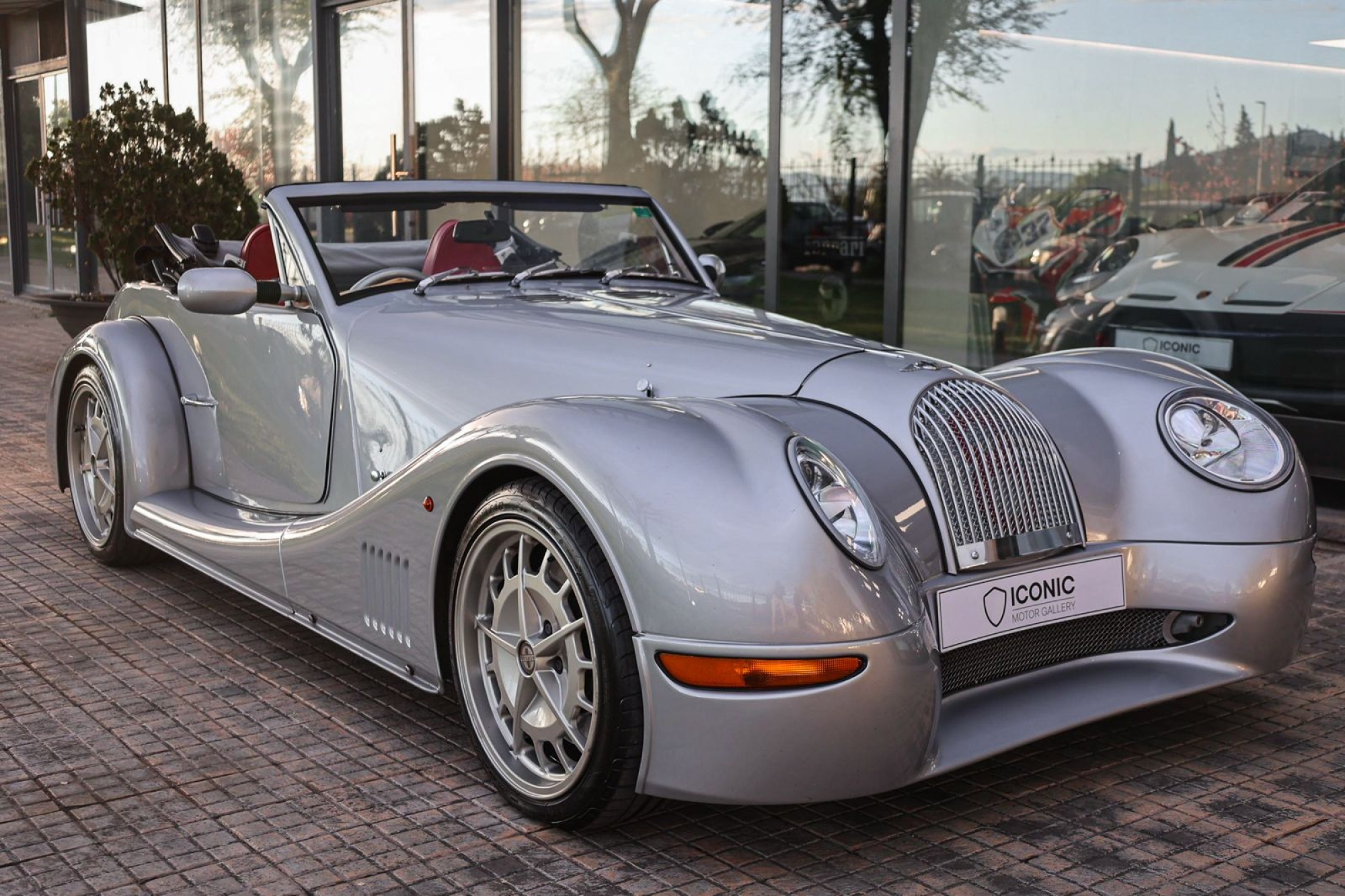 MORGAN AERO 8 SERIE II CONVERTIBLE