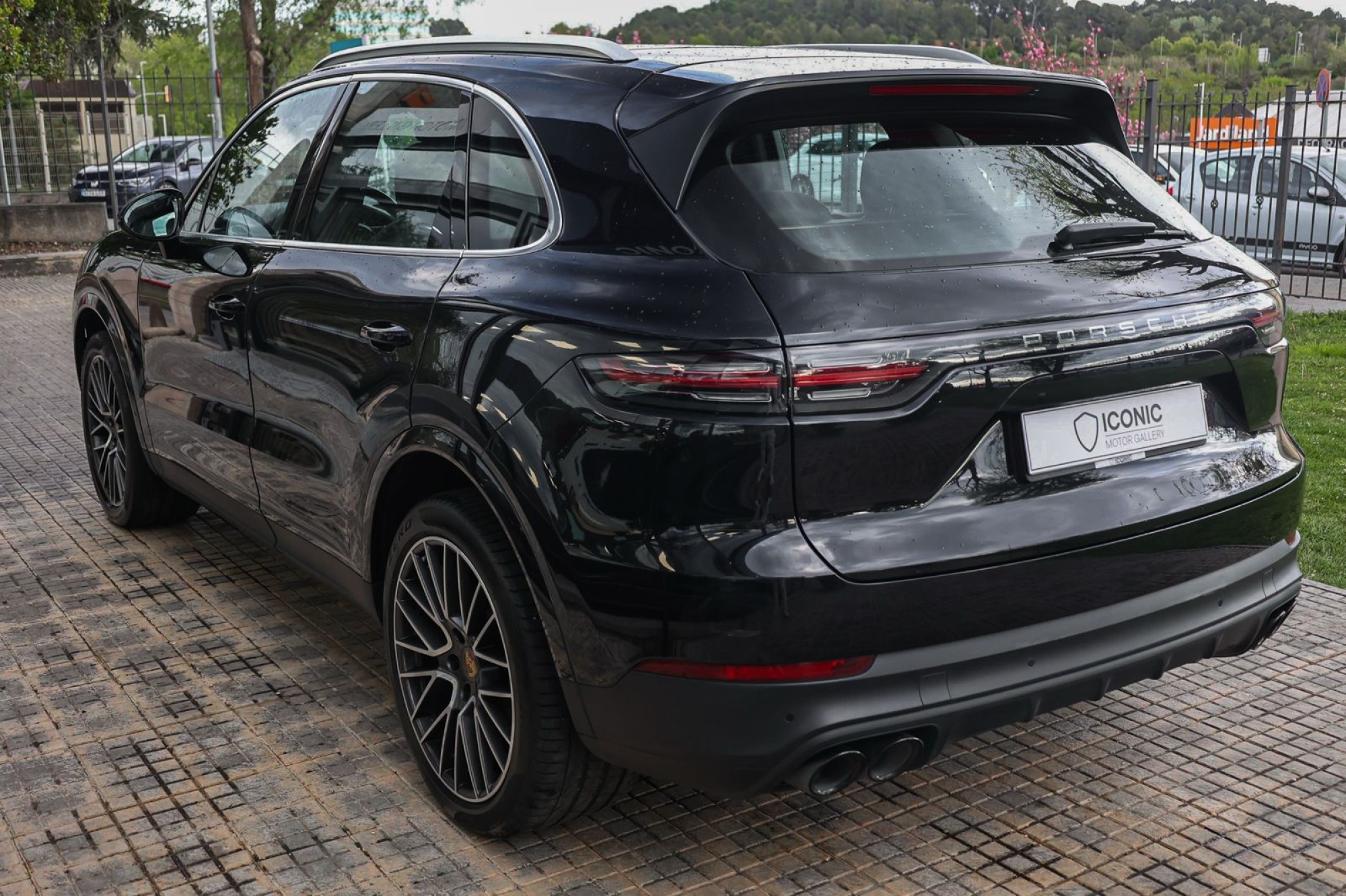 PORSCHE CAYENNE