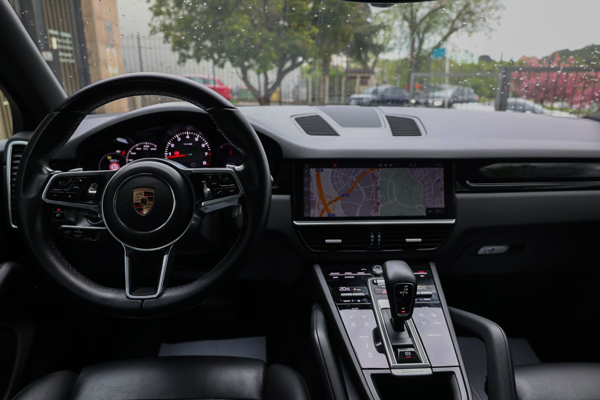 PORSCHE CAYENNE