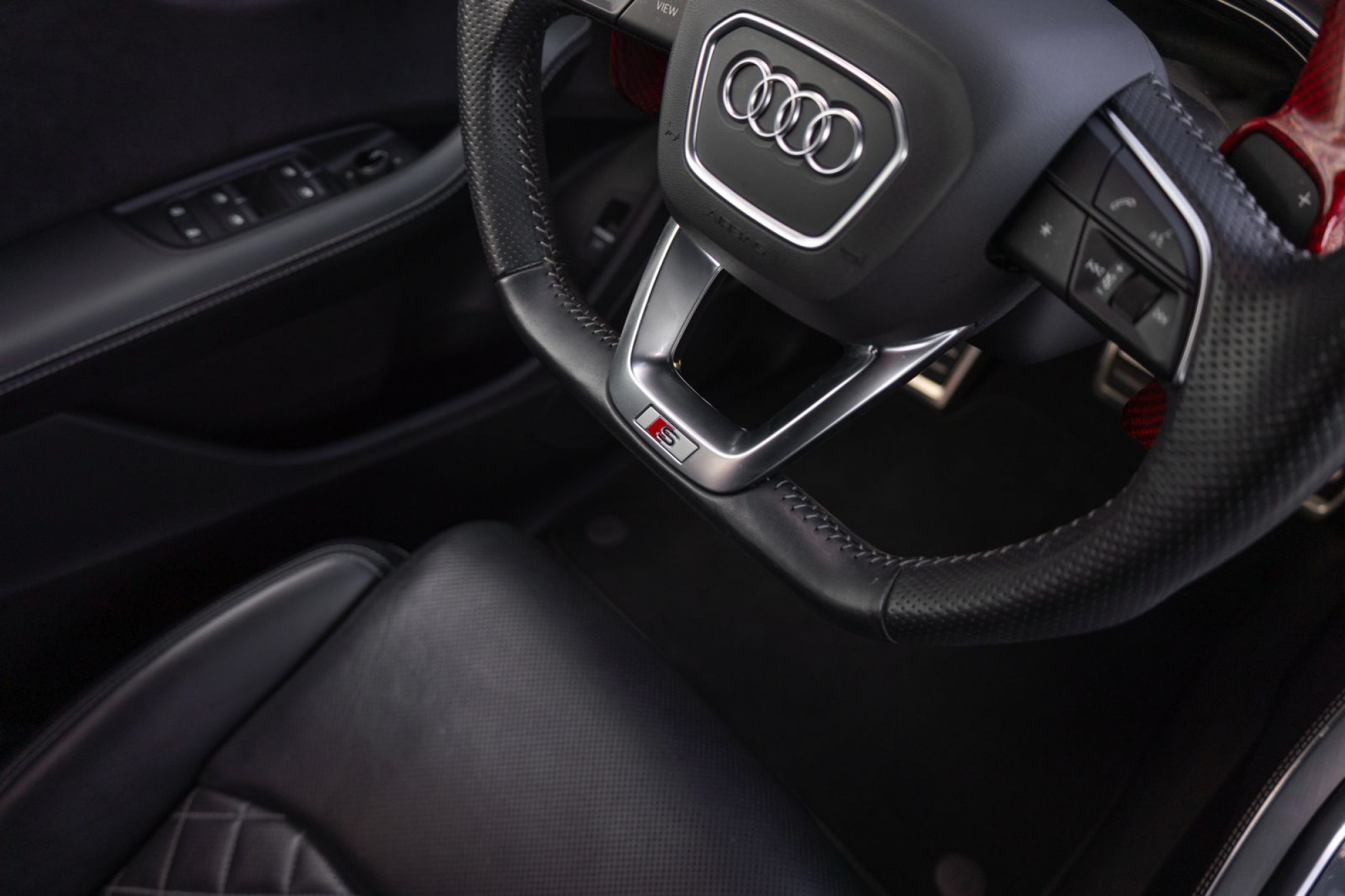 AUDI Q8 50 TDI