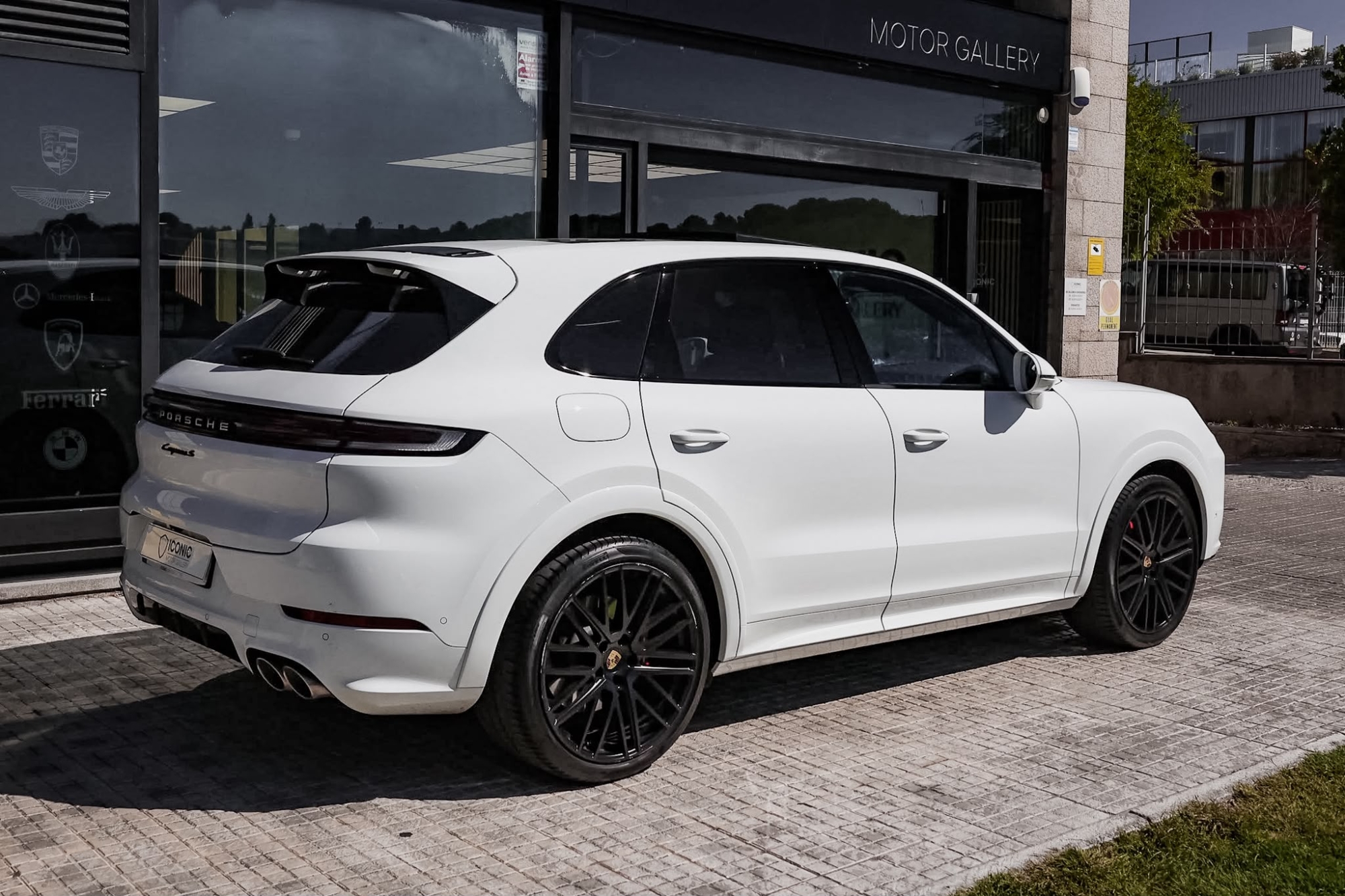 PORSCHE CAYENNE S E-HYBRID