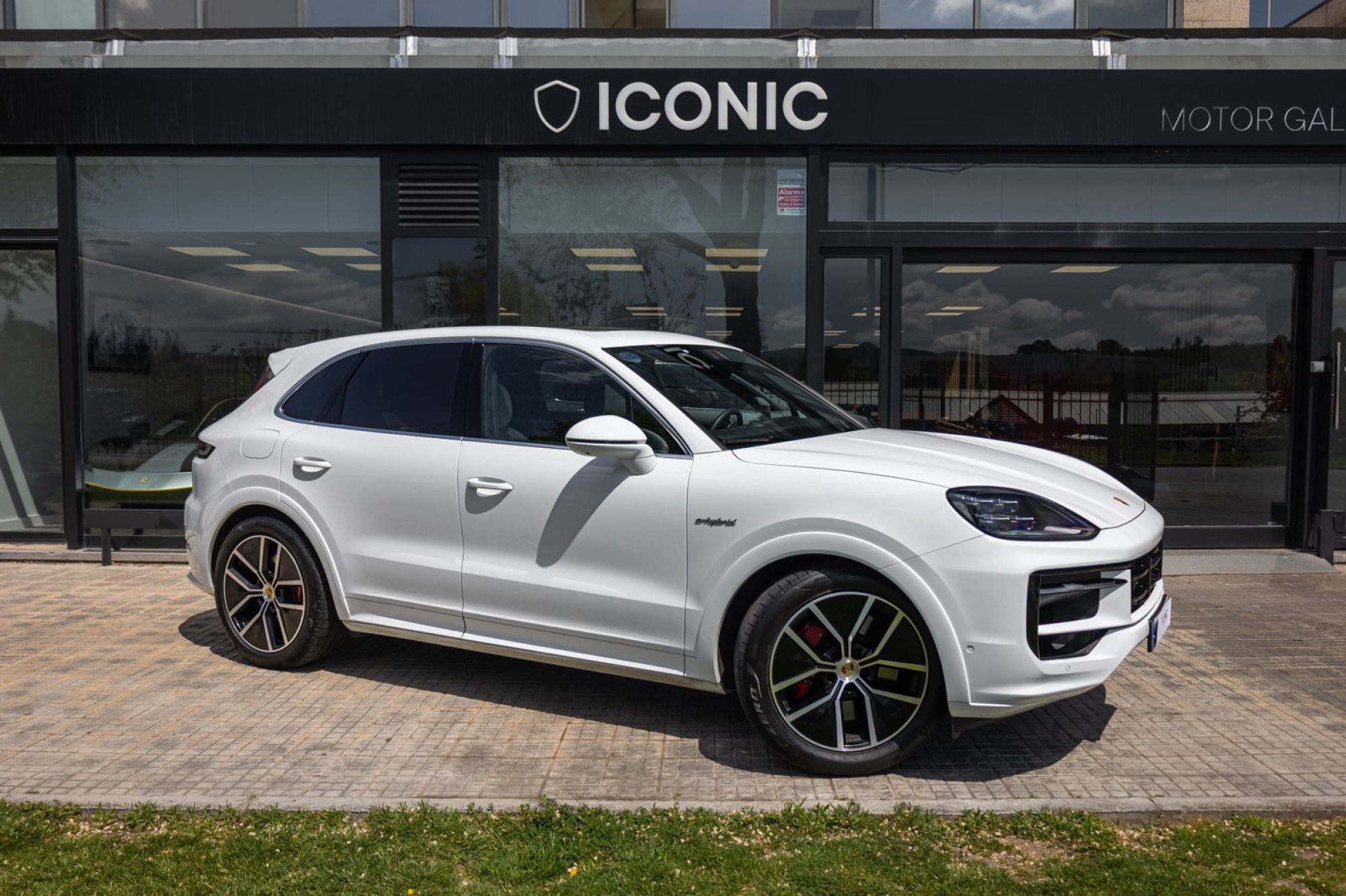 PORSCHE CAYENNE S E-HYBRID