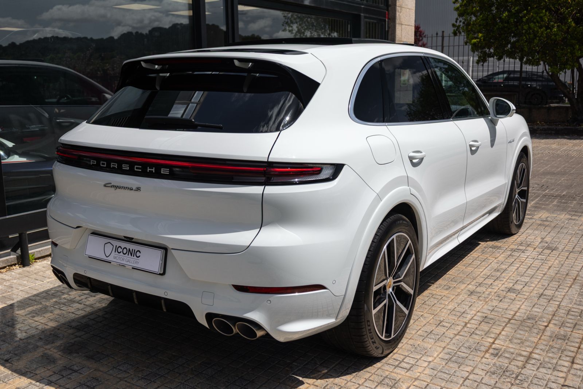 PORSCHE CAYENNE S E-HYBRID
