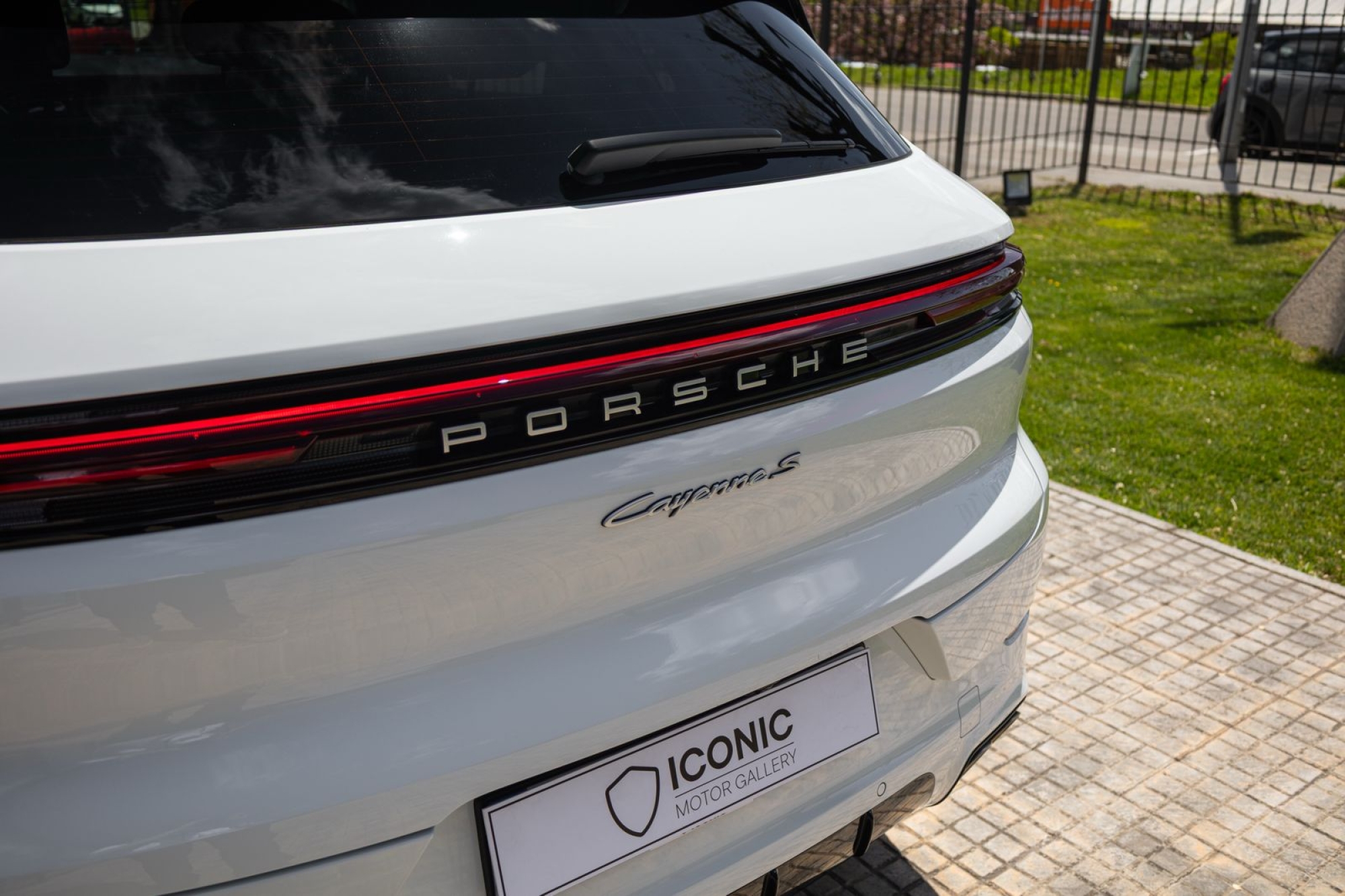 PORSCHE CAYENNE S E-HYBRID