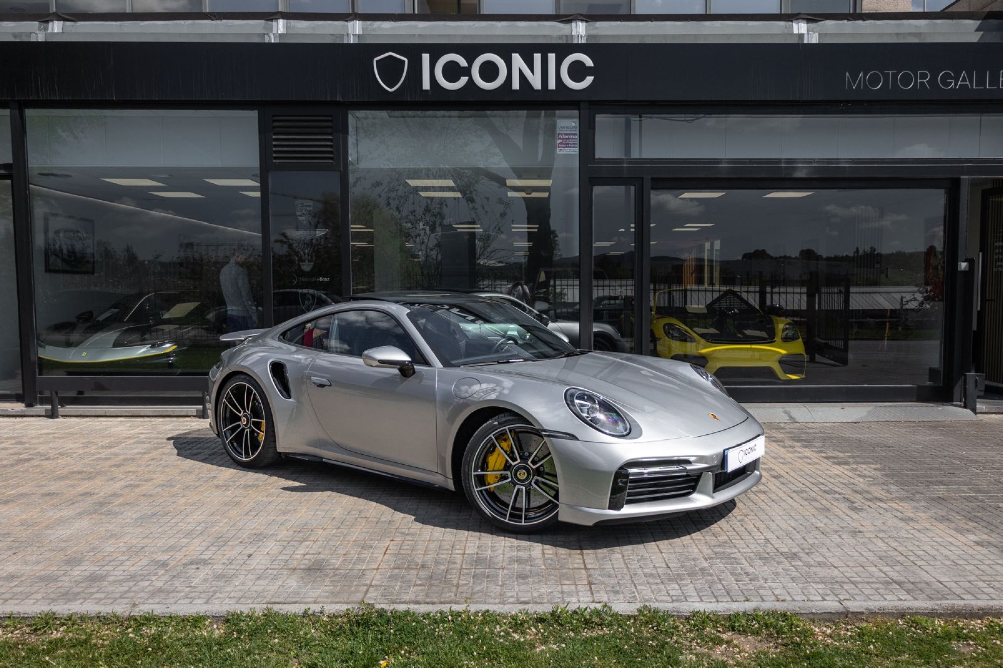 PORSCHE 911 992 TURBO S