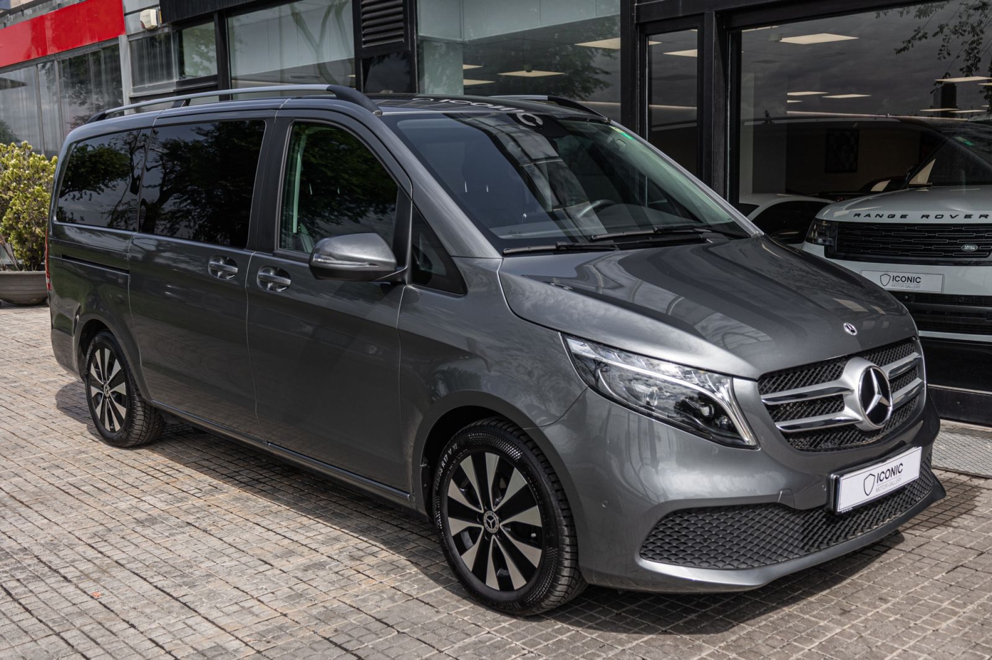 MERCEDES-BENZ V250D AVANTGARDE