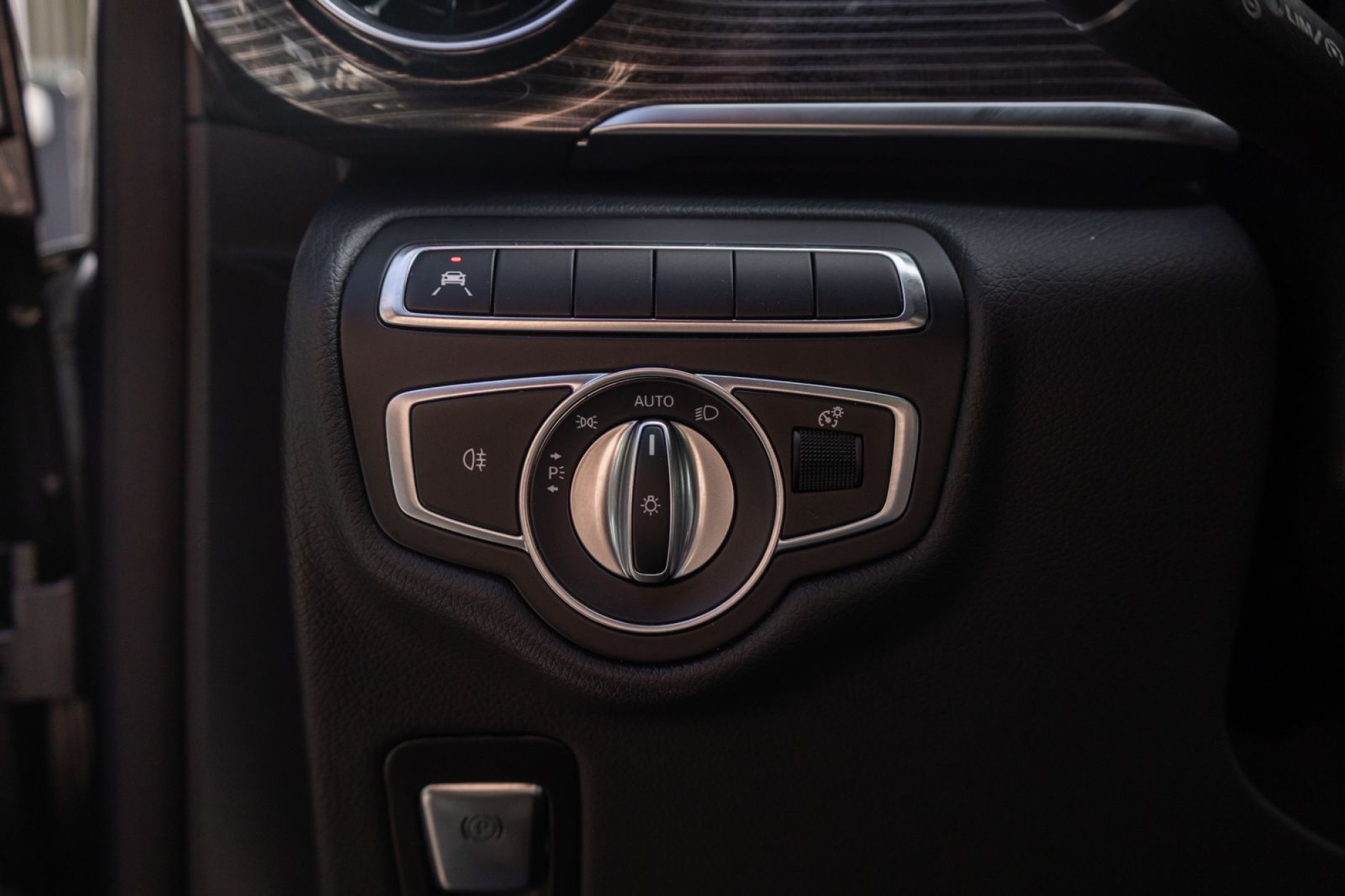 MERCEDES-BENZ V250D AVANTGARDE