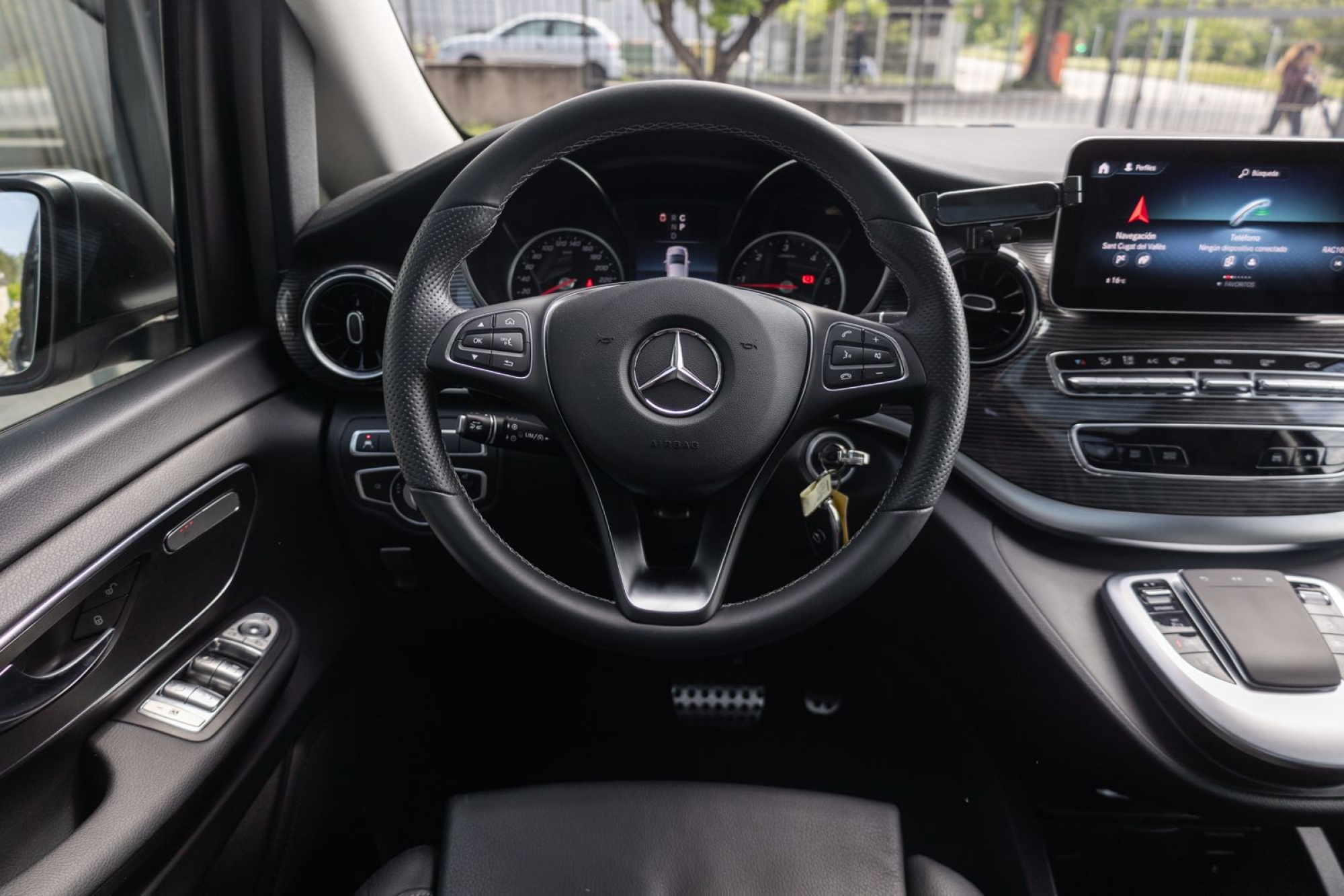 MERCEDES-BENZ V250D AVANTGARDE