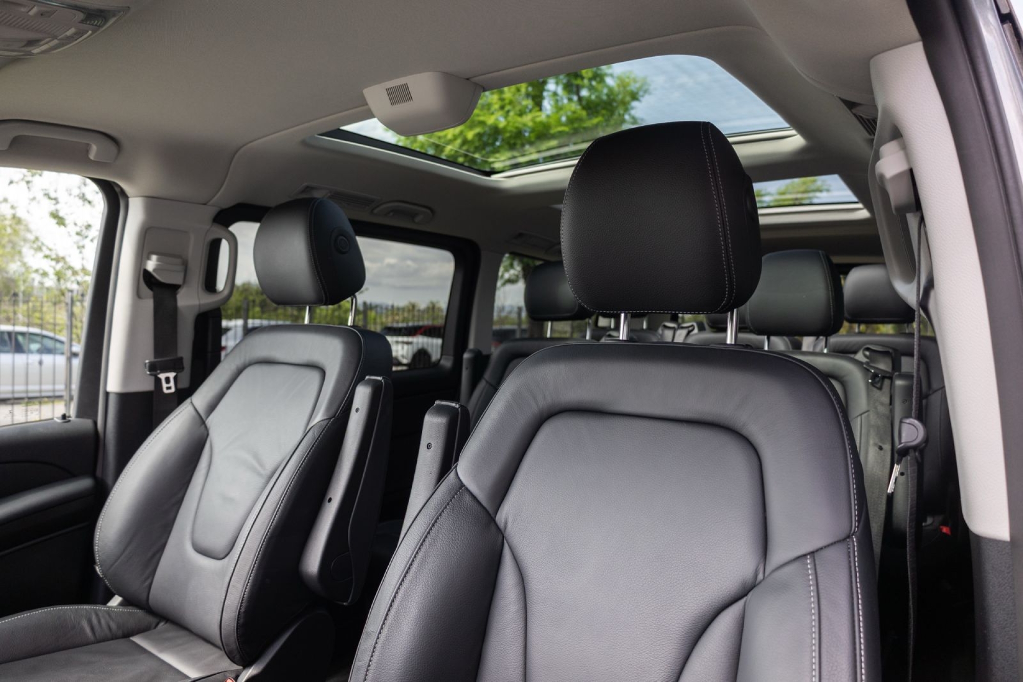 MERCEDES-BENZ V250D AVANTGARDE
