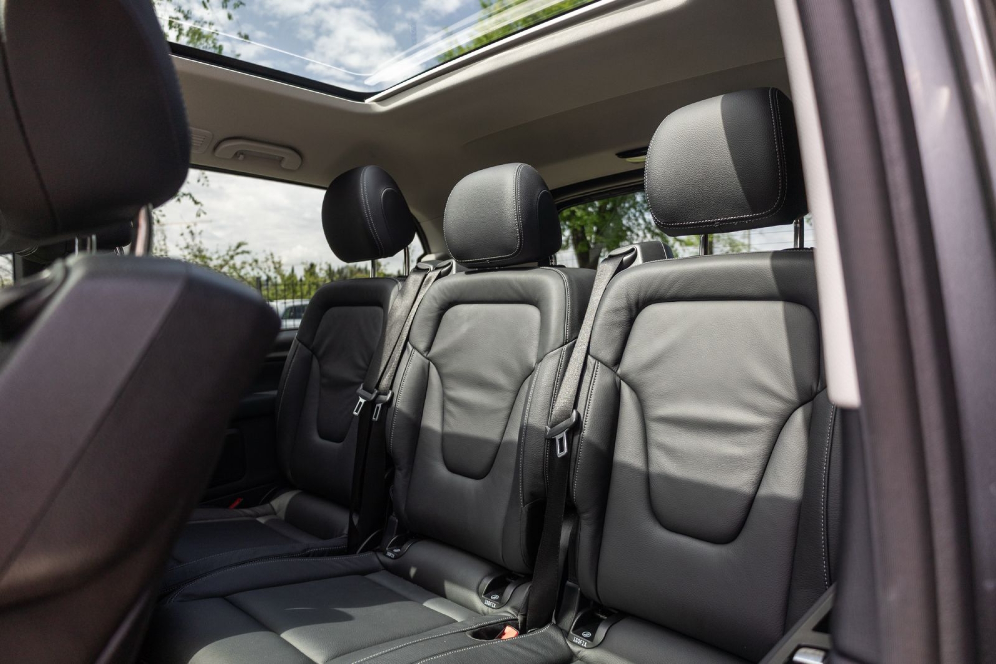 MERCEDES-BENZ V250D AVANTGARDE