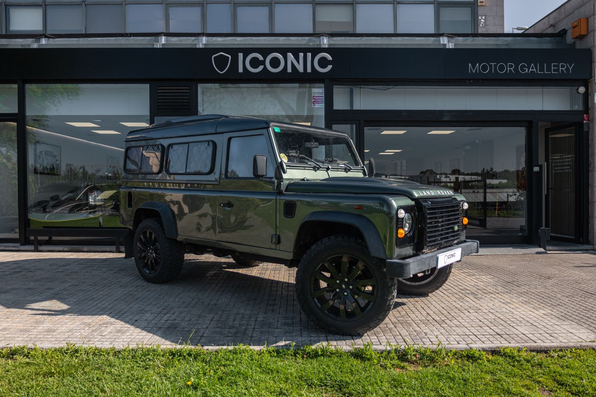 LAND ROVER DEFENDER 90 SW