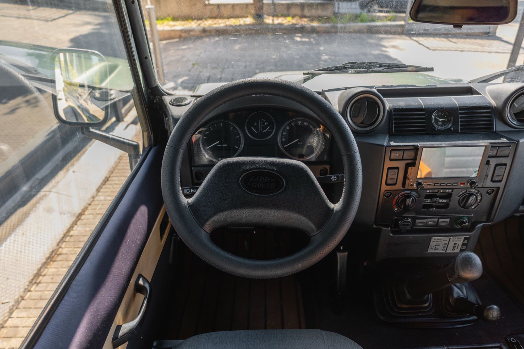 LAND ROVER DEFENDER 90 SW