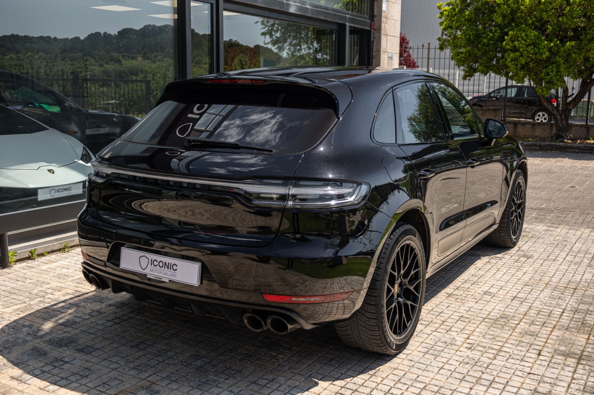 PORSCHE MACAN GTS