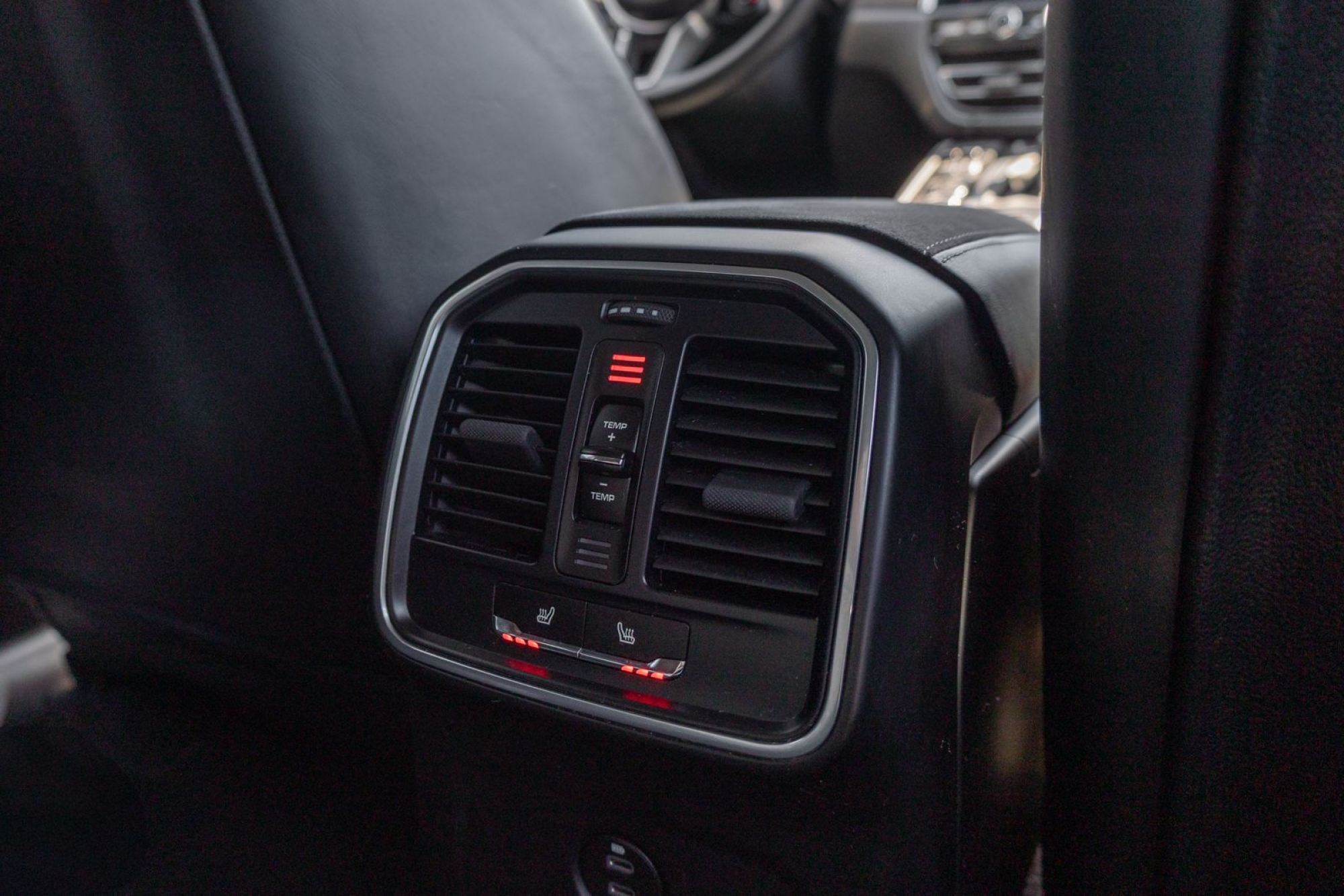 PORSCHE MACAN GTS