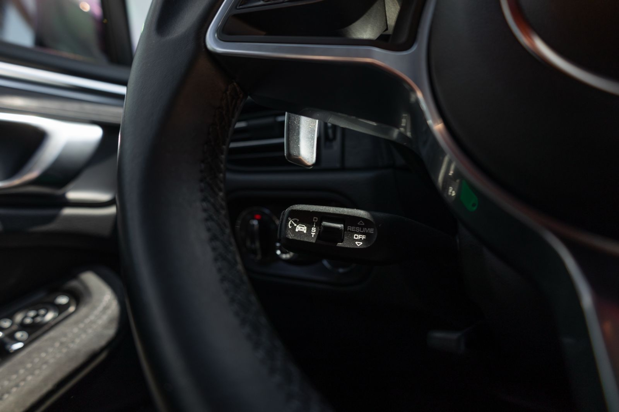 PORSCHE MACAN GTS