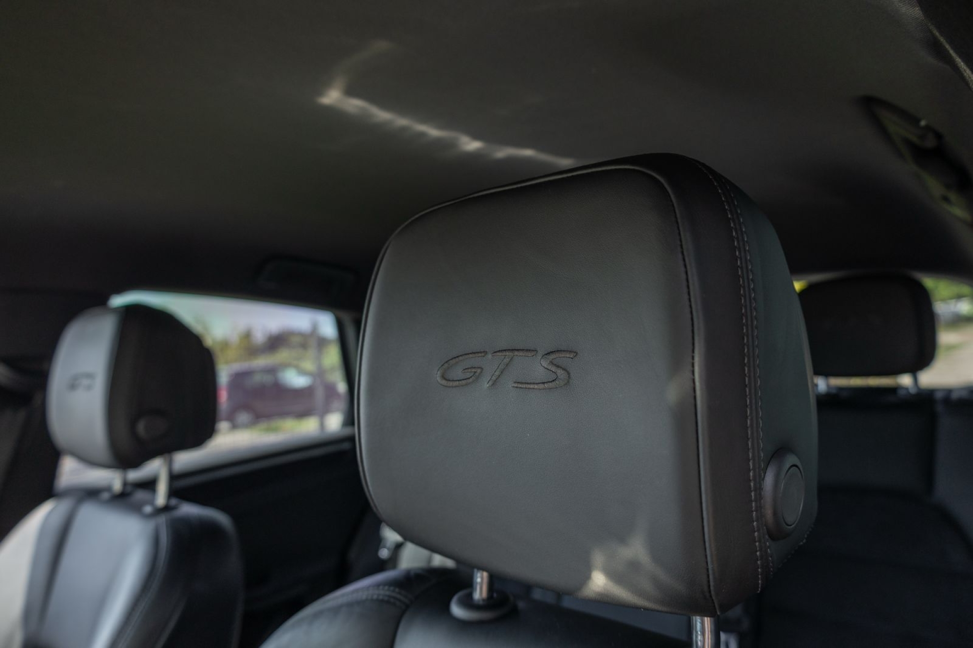 PORSCHE MACAN GTS