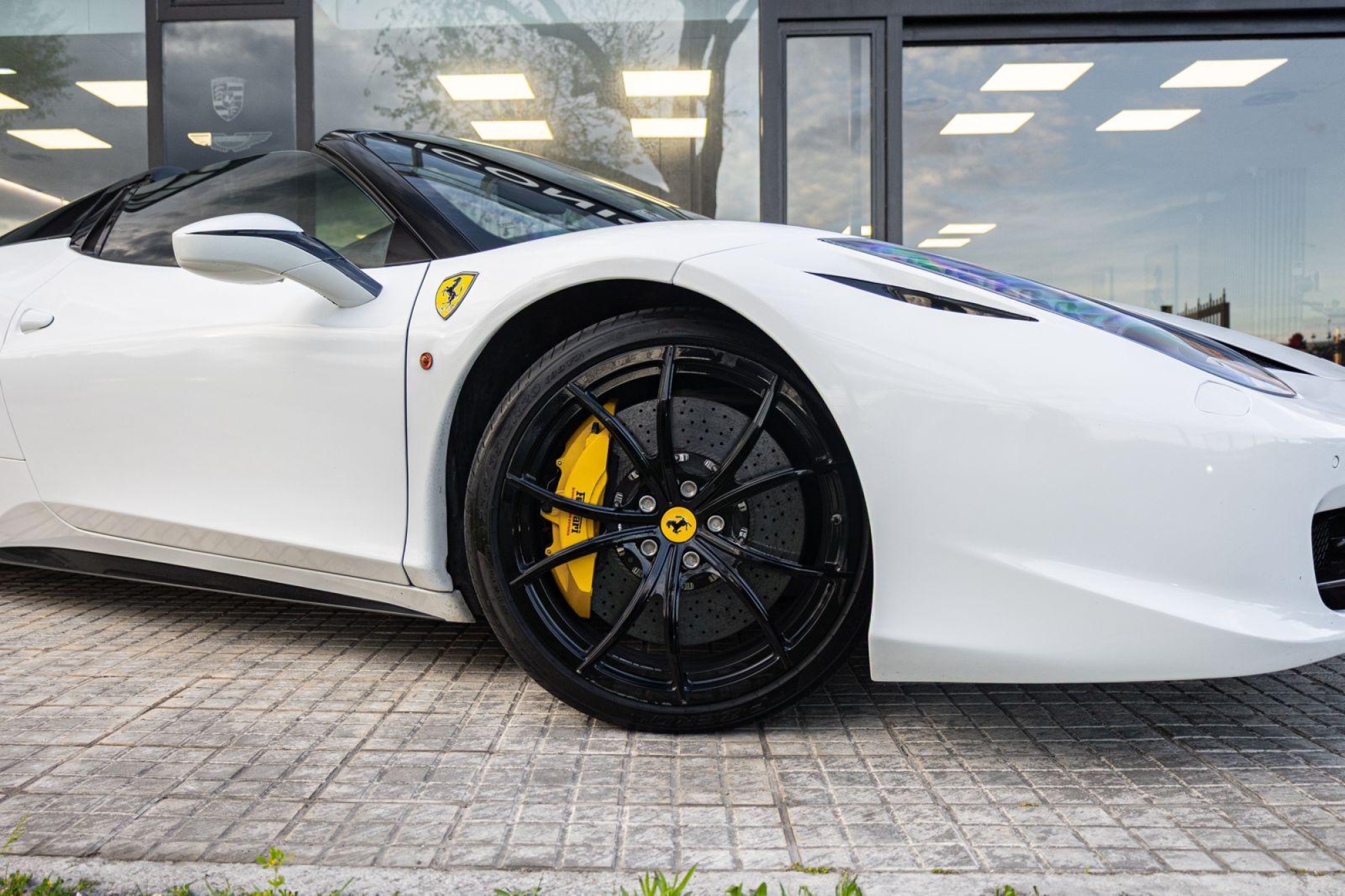 FERRARI 458 SPIDER