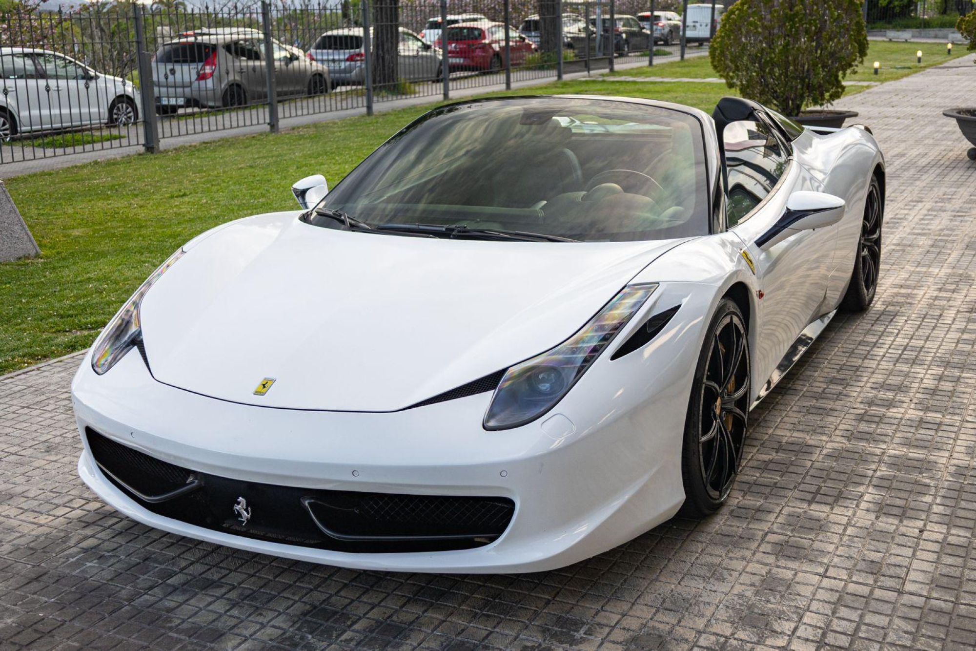FERRARI 458 SPIDER