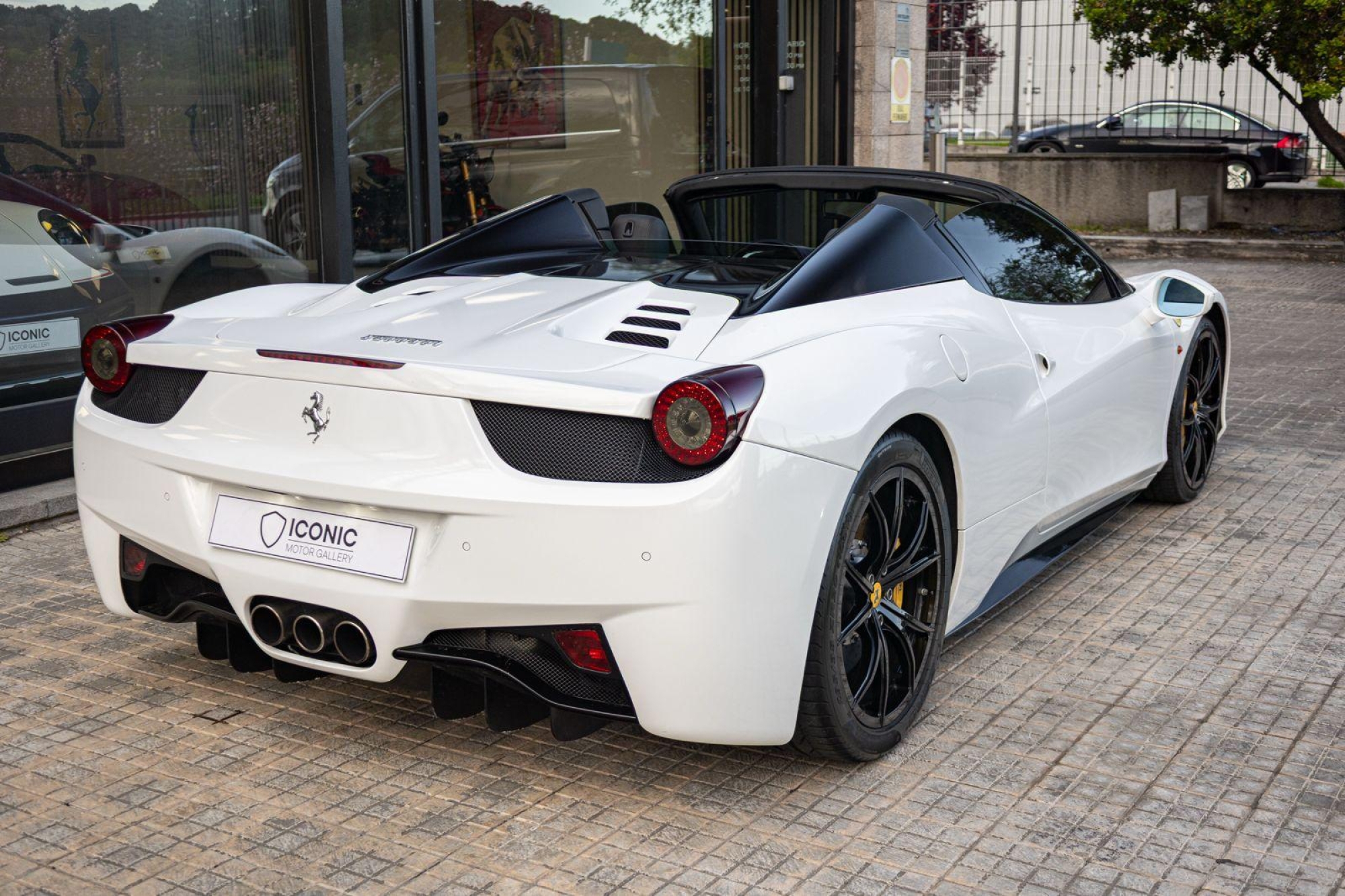 FERRARI 458 SPIDER