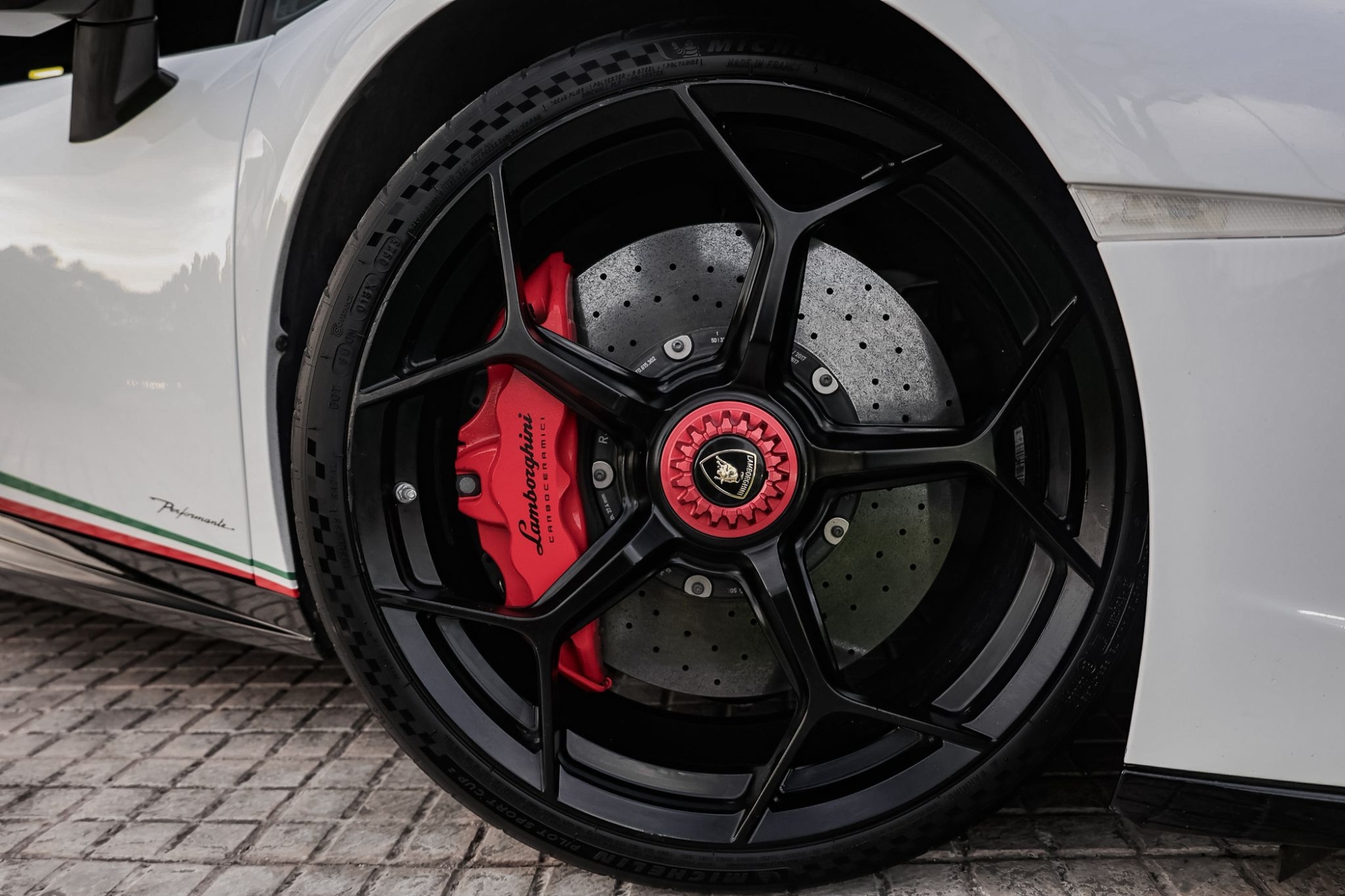 LAMBORGHINI HURACÁN PERFORMANTE