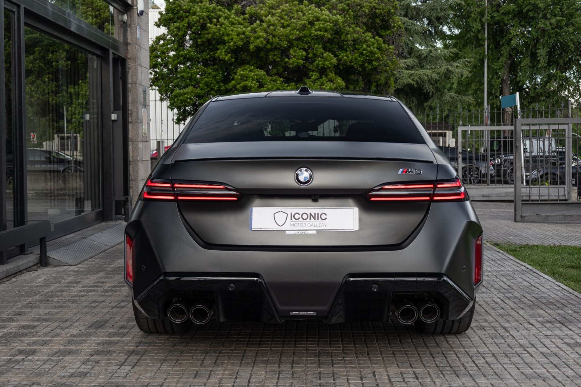 BMW M5 G90