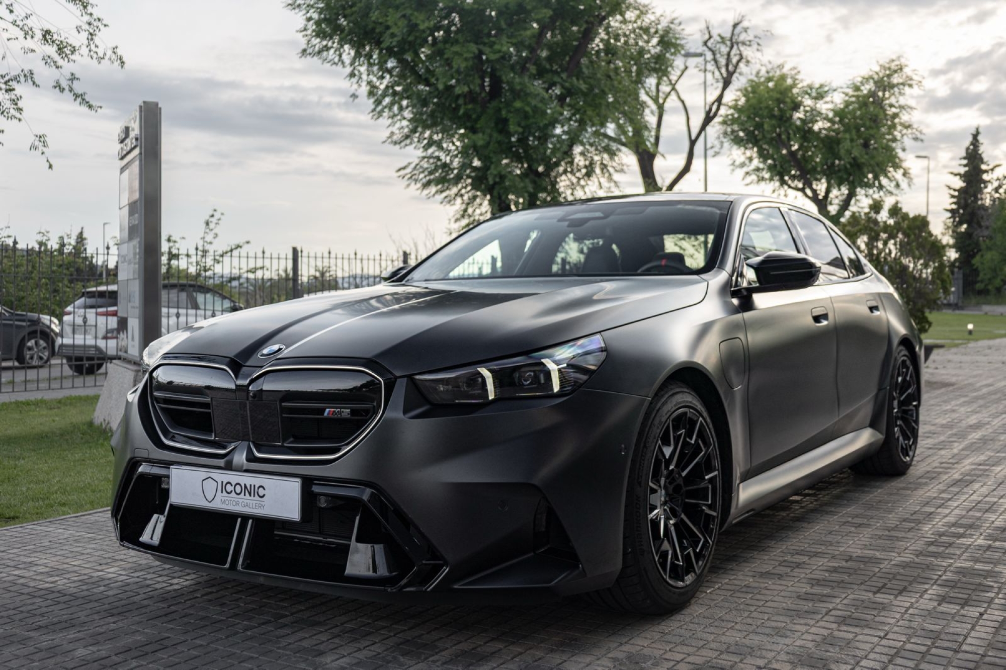 BMW M5 G90