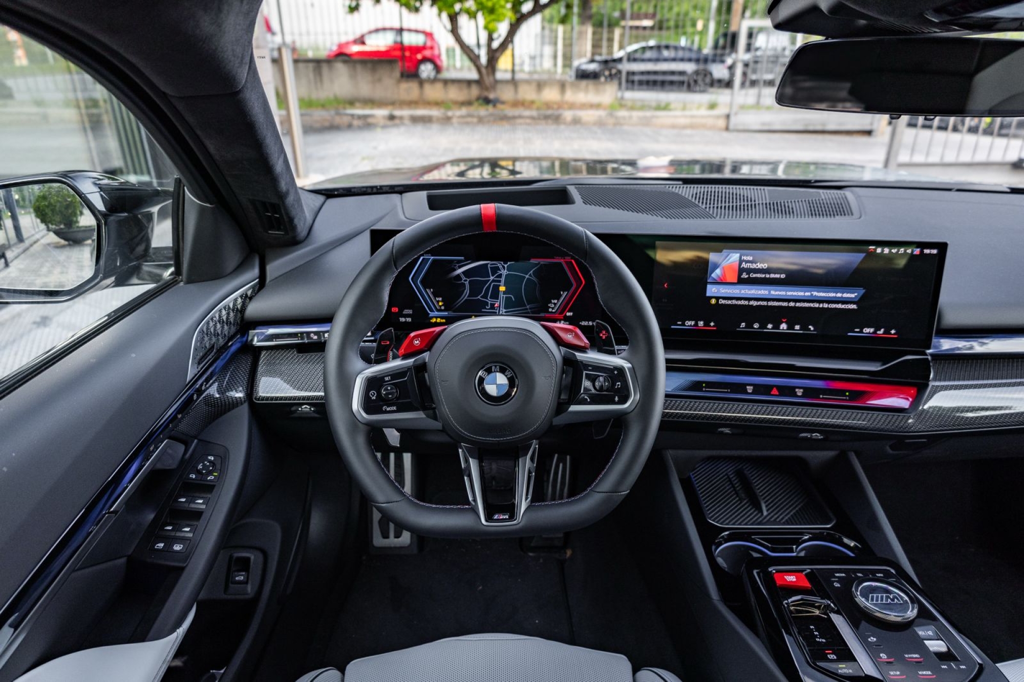 BMW M5 G90