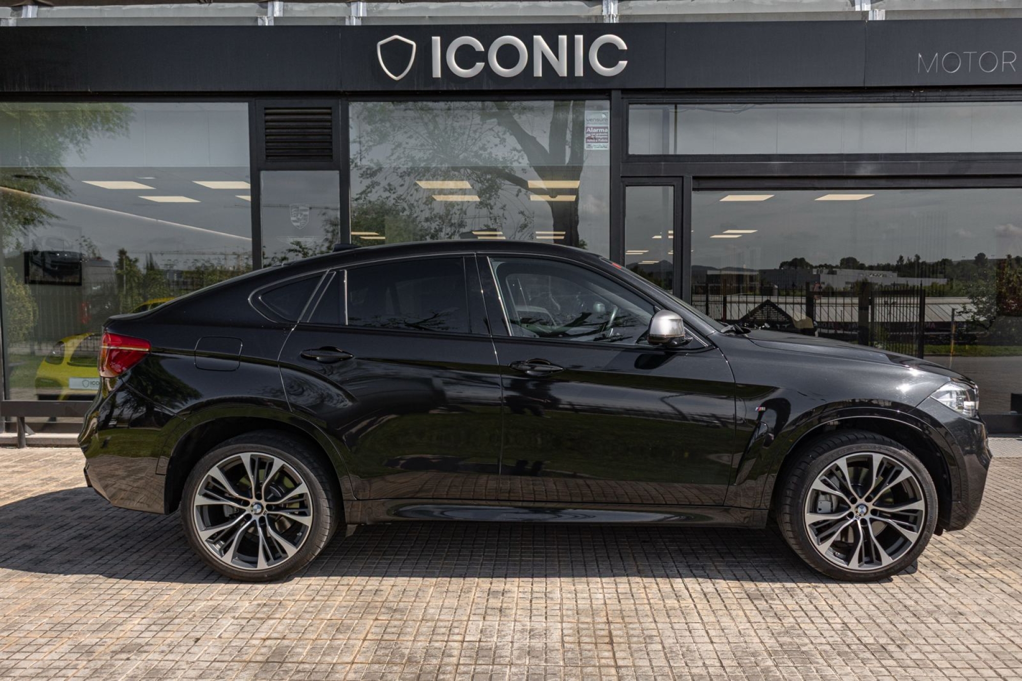BMW X6 M50D