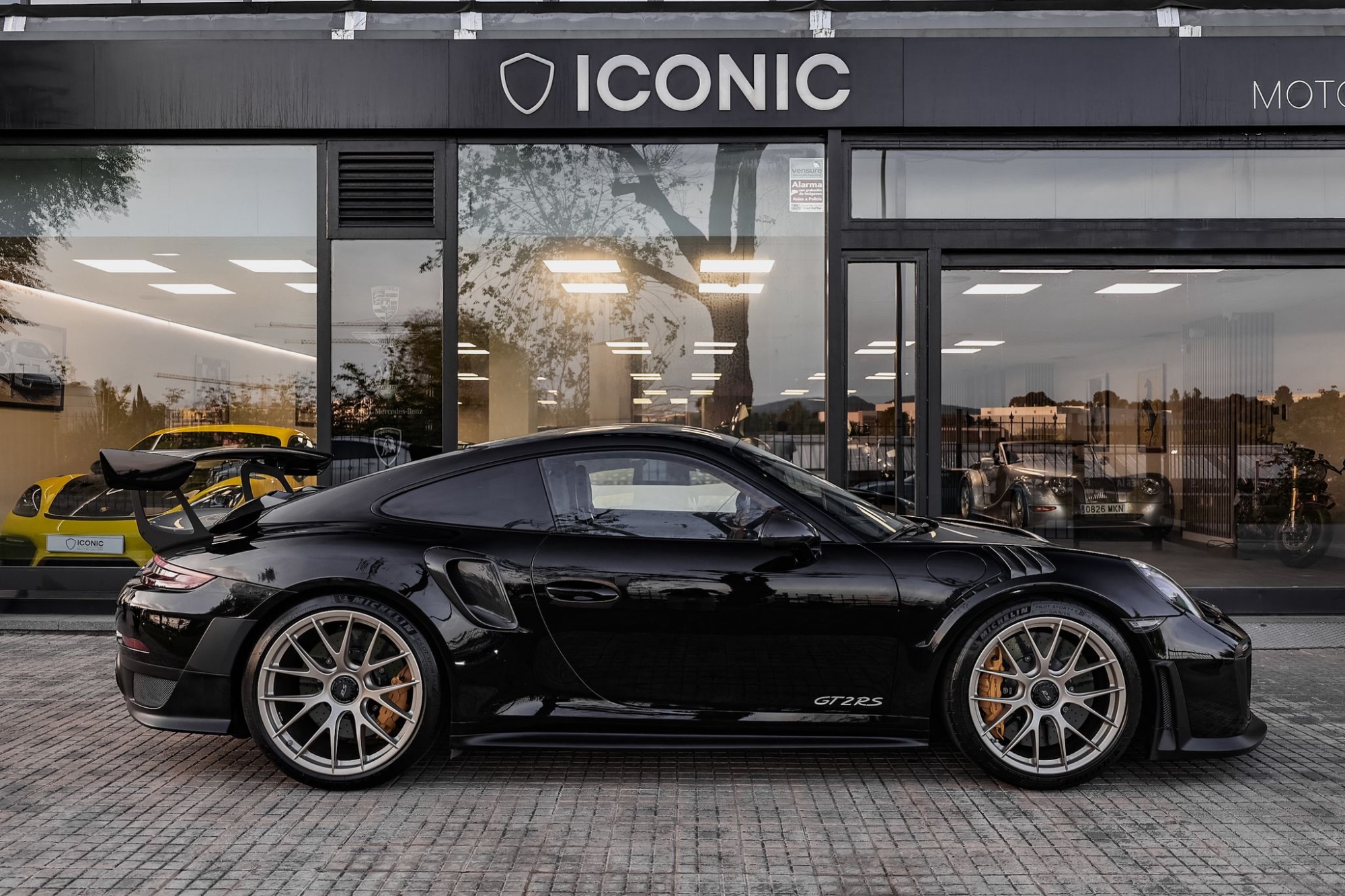 PORSCHE 911 GT2 RS WEISSACH