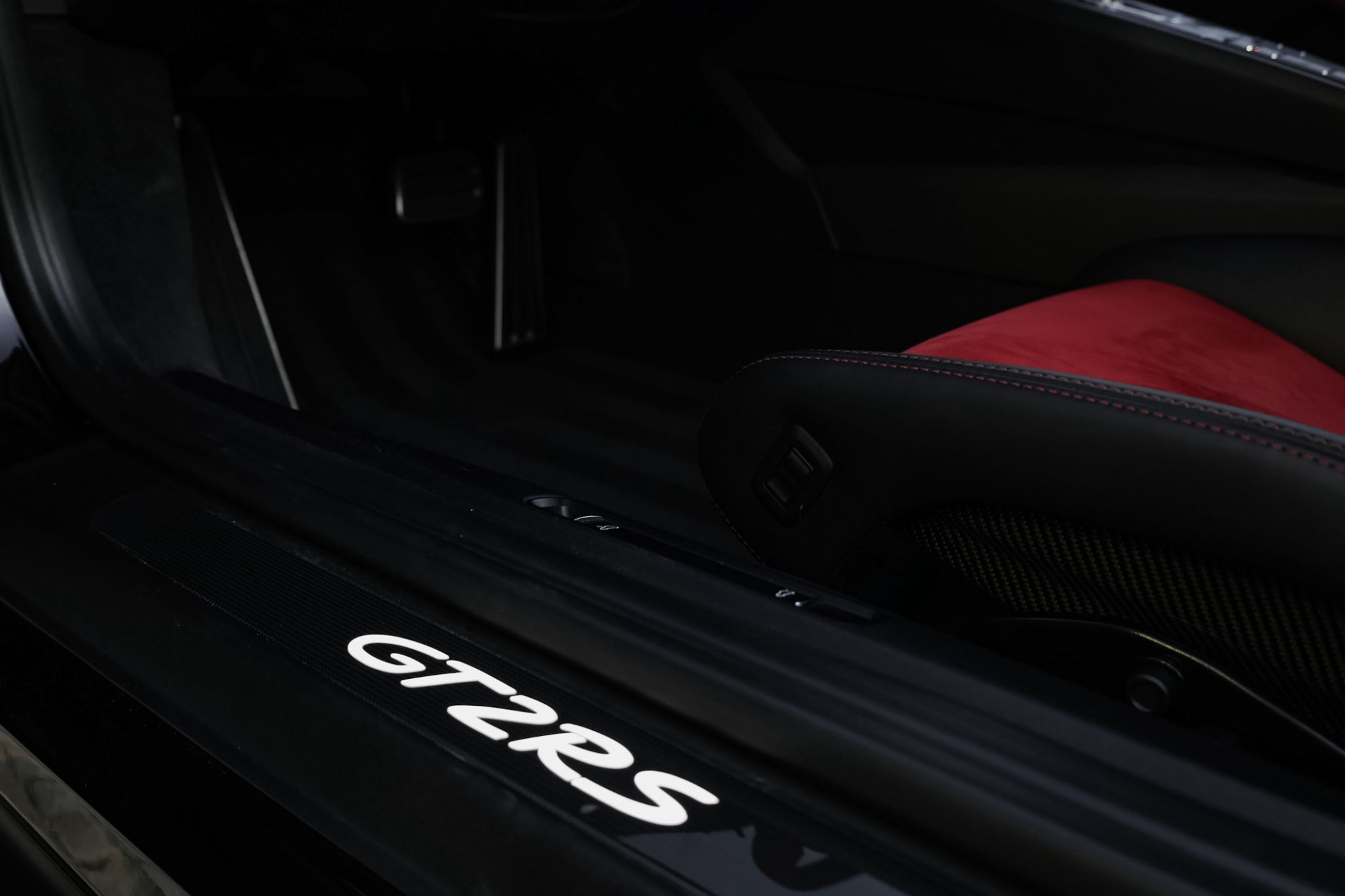 PORSCHE 911 GT2 RS WEISSACH
