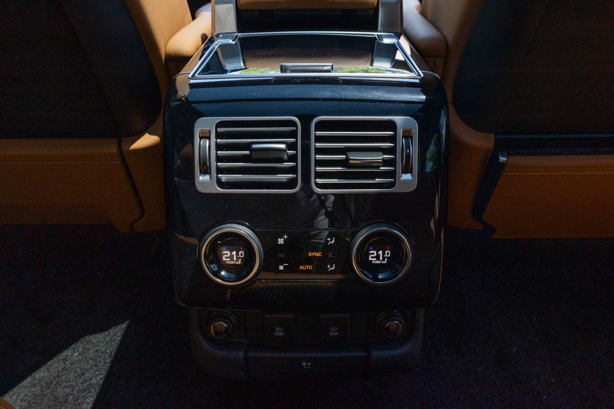 LAND ROVER RANGE ROVER AUTOBIOGRAPHY D350 FIFTY ANNIVERSARY