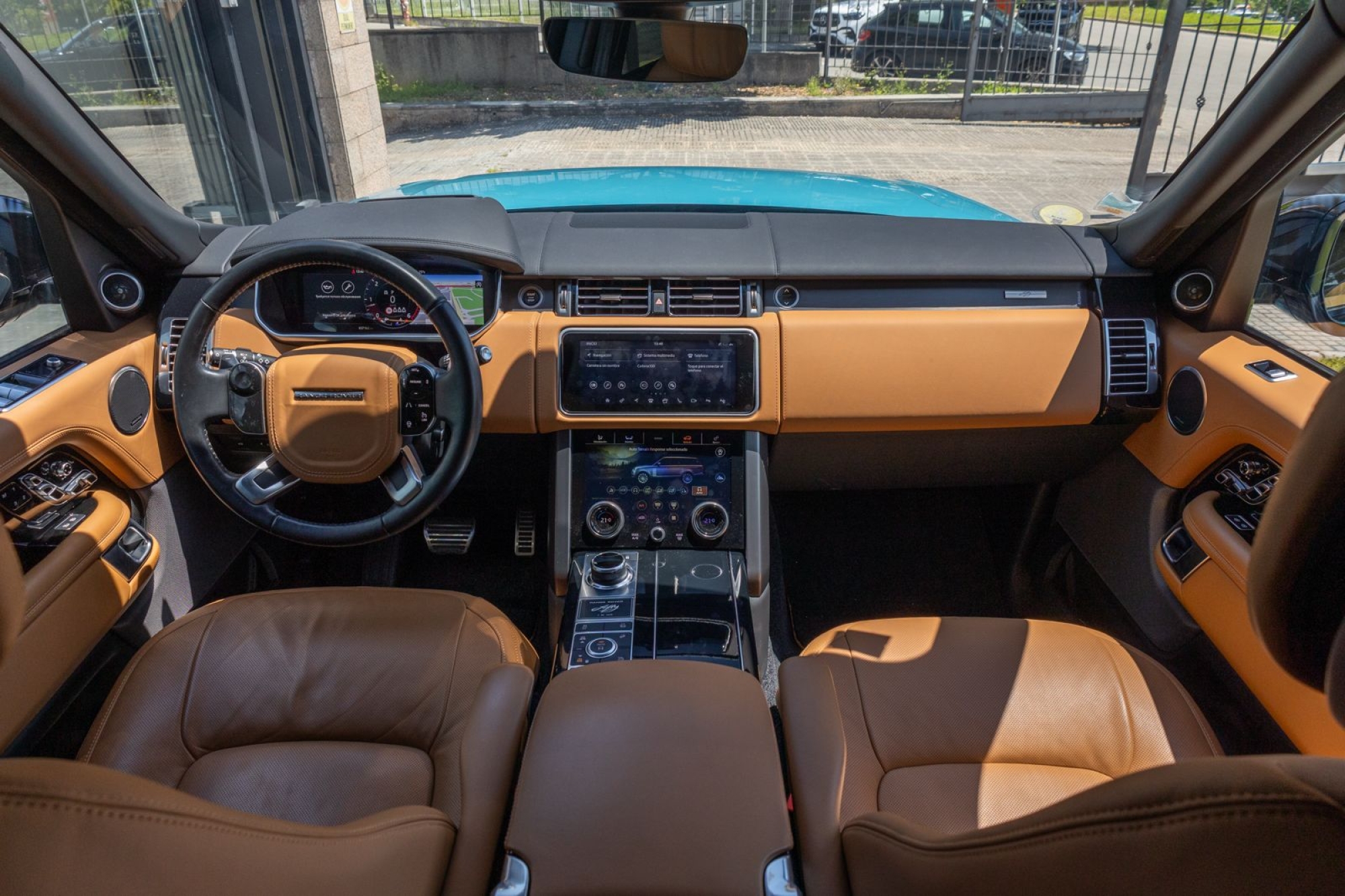 LAND ROVER RANGE ROVER AUTOBIOGRAPHY D350 FIFTY ANNIVERSARY
