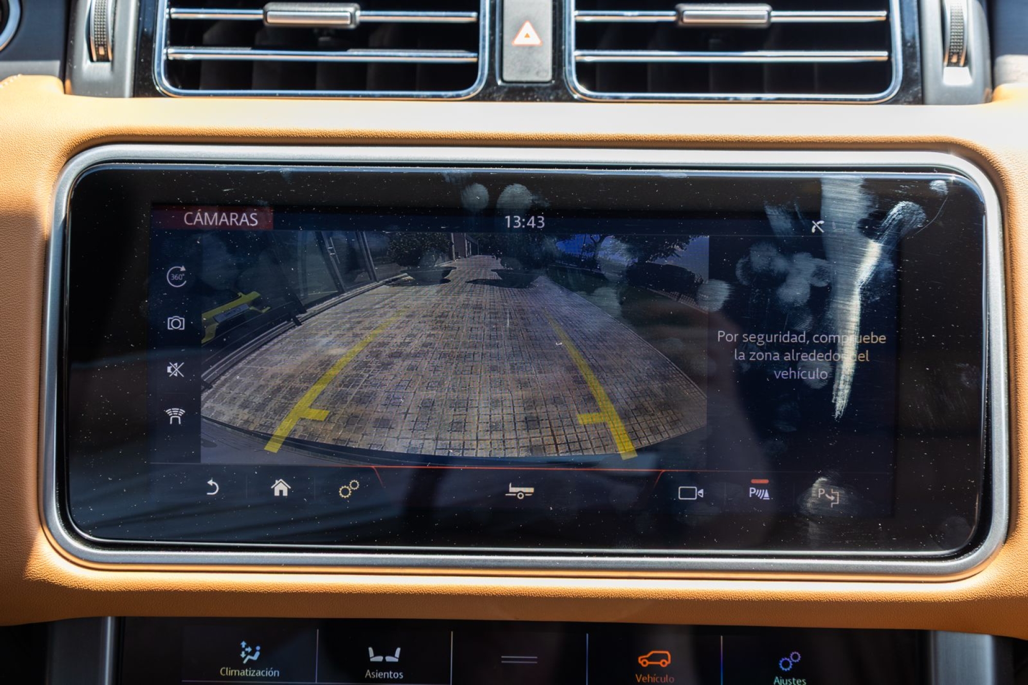 LAND ROVER RANGE ROVER AUTOBIOGRAPHY D350 FIFTY ANNIVERSARY