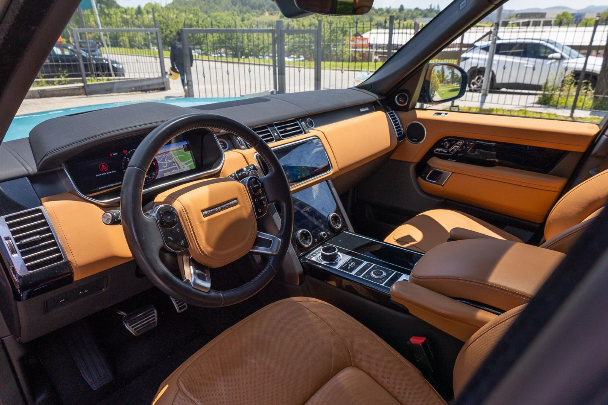 LAND ROVER RANGE ROVER AUTOBIOGRAPHY D350 FIFTY ANNIVERSARY