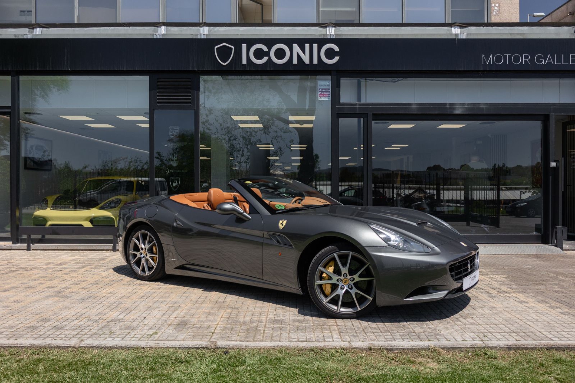 FERRARI CALIFORNIA