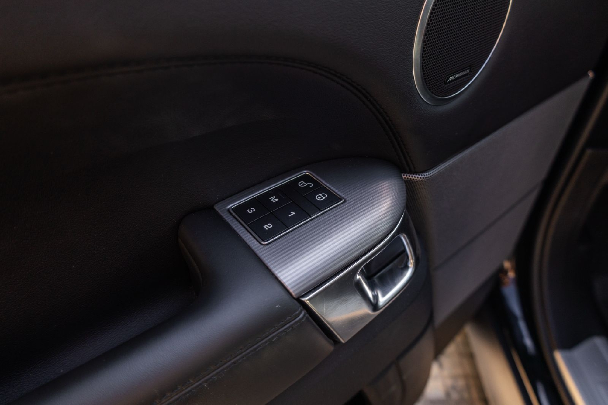 LAND-ROVER RANGE ROVER SPORT