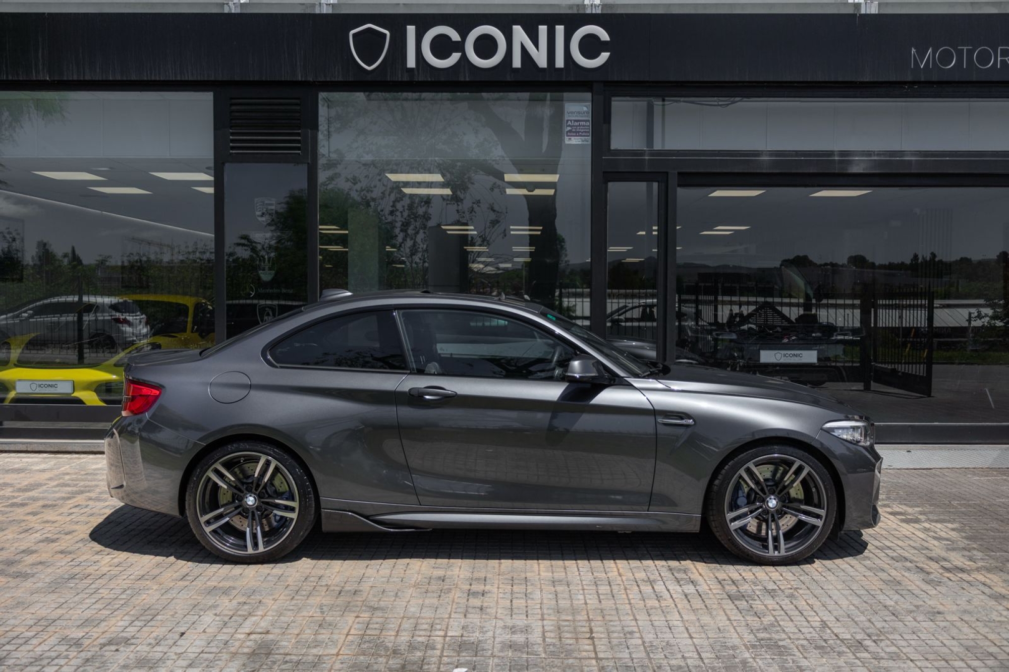 BMW M2
