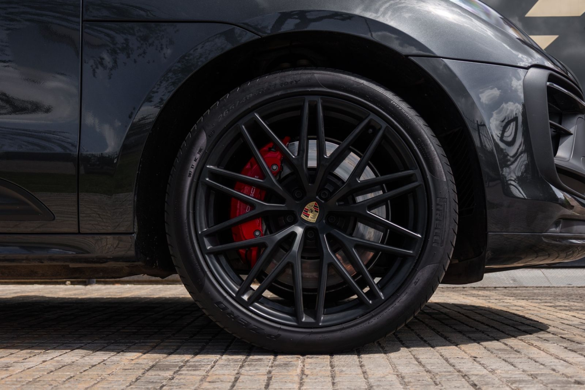 PORSCHE MACAN GTS