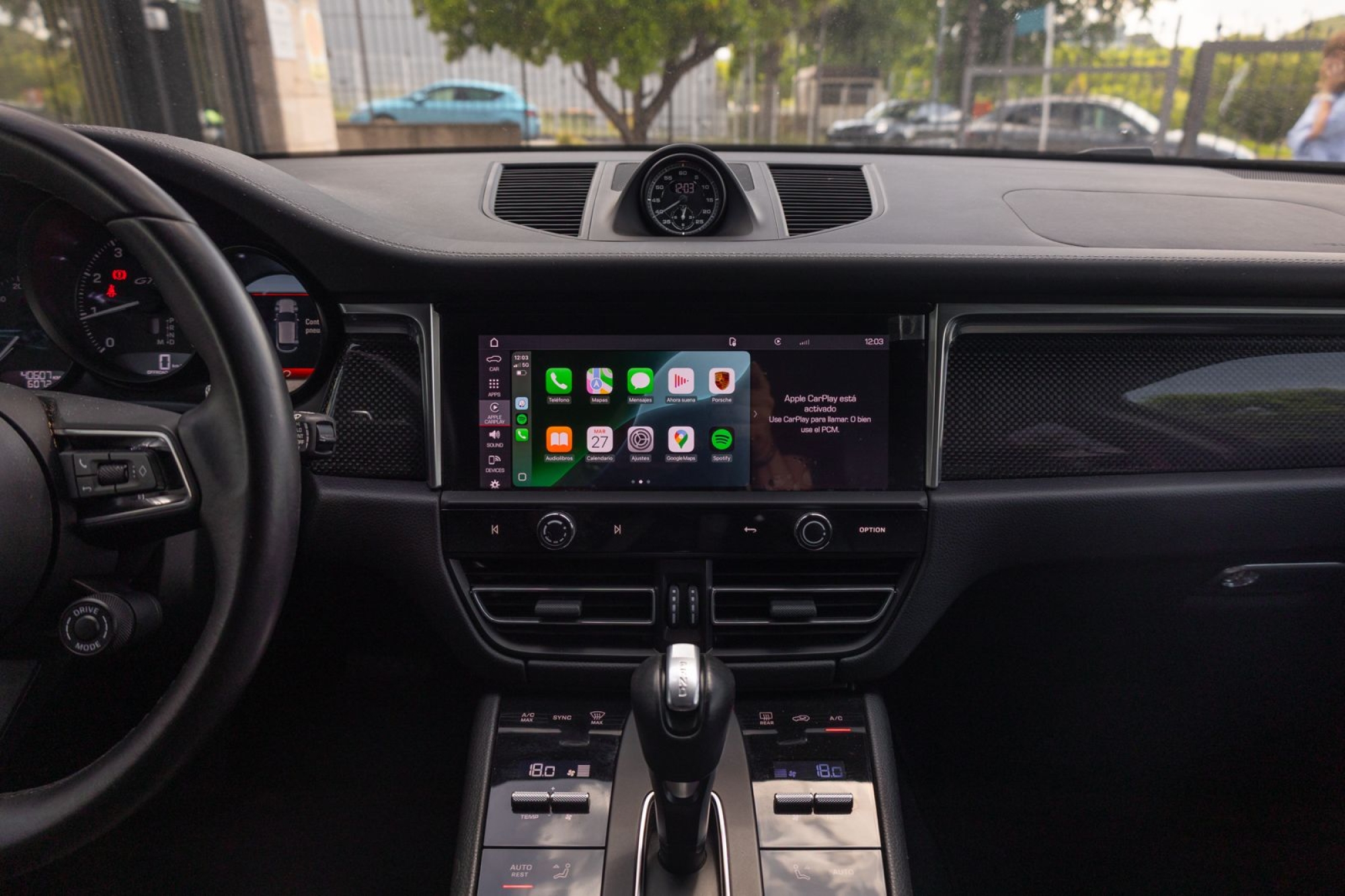 PORSCHE MACAN GTS
