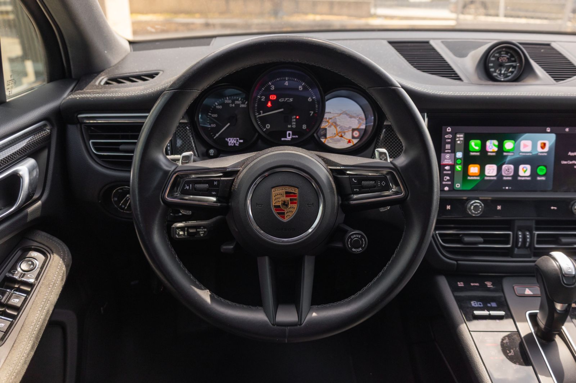 PORSCHE MACAN GTS