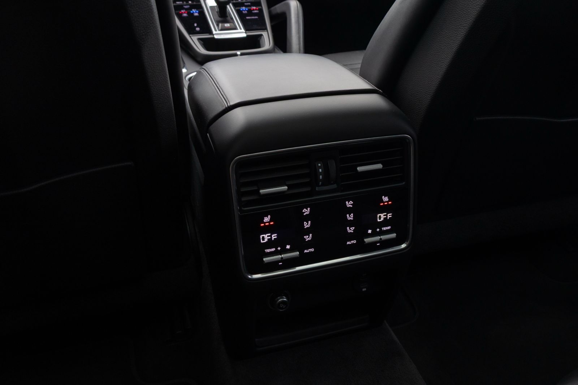 PORSCHE CAYENNE TURBO S E-HYBRID