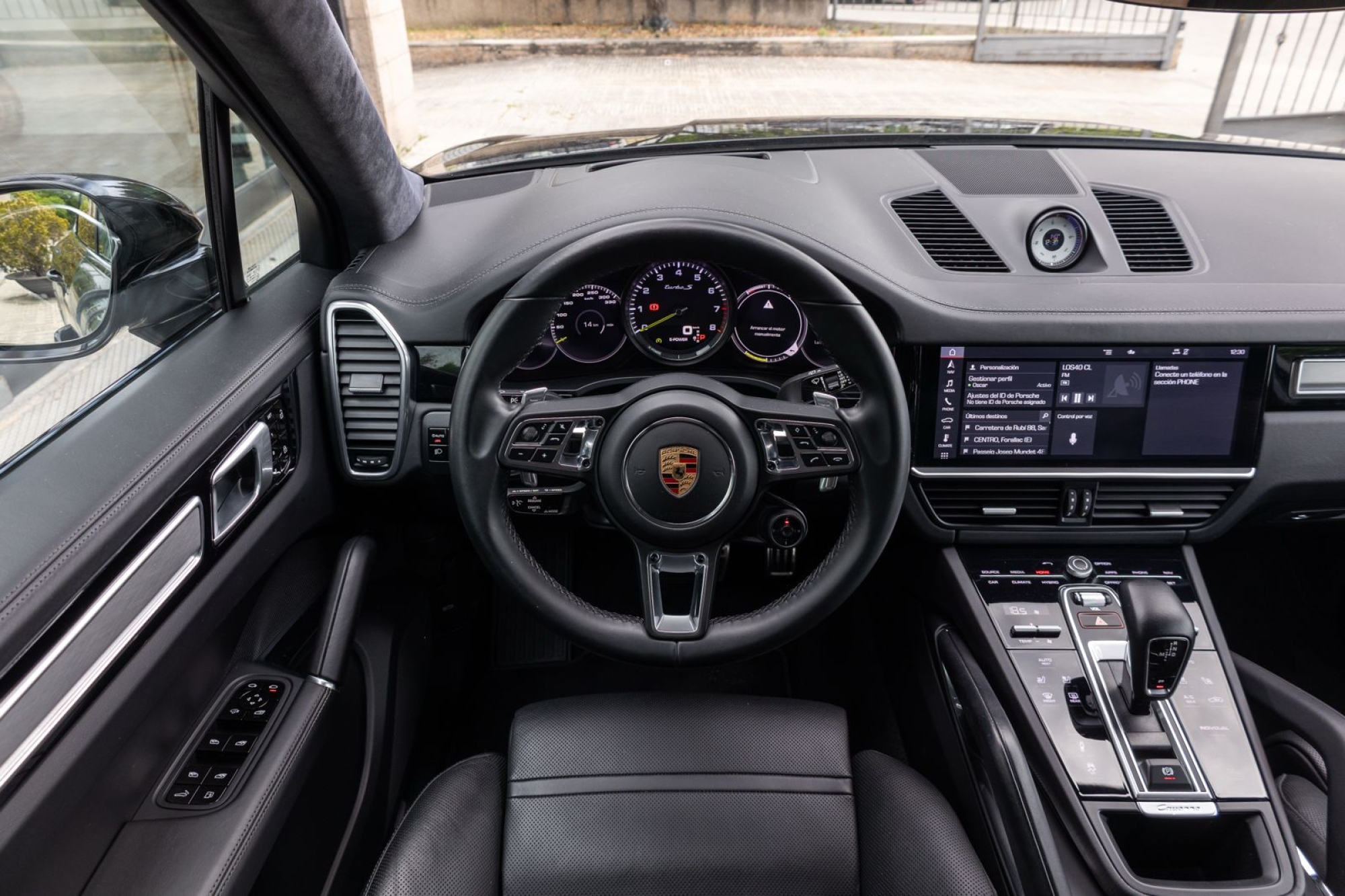 PORSCHE CAYENNE TURBO S E-HYBRID